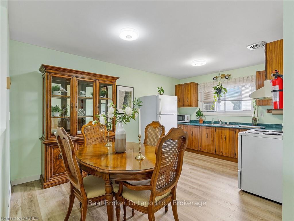 Photo 6 of 164G Henry Street, Brant, Brantford Twp — HOMEH