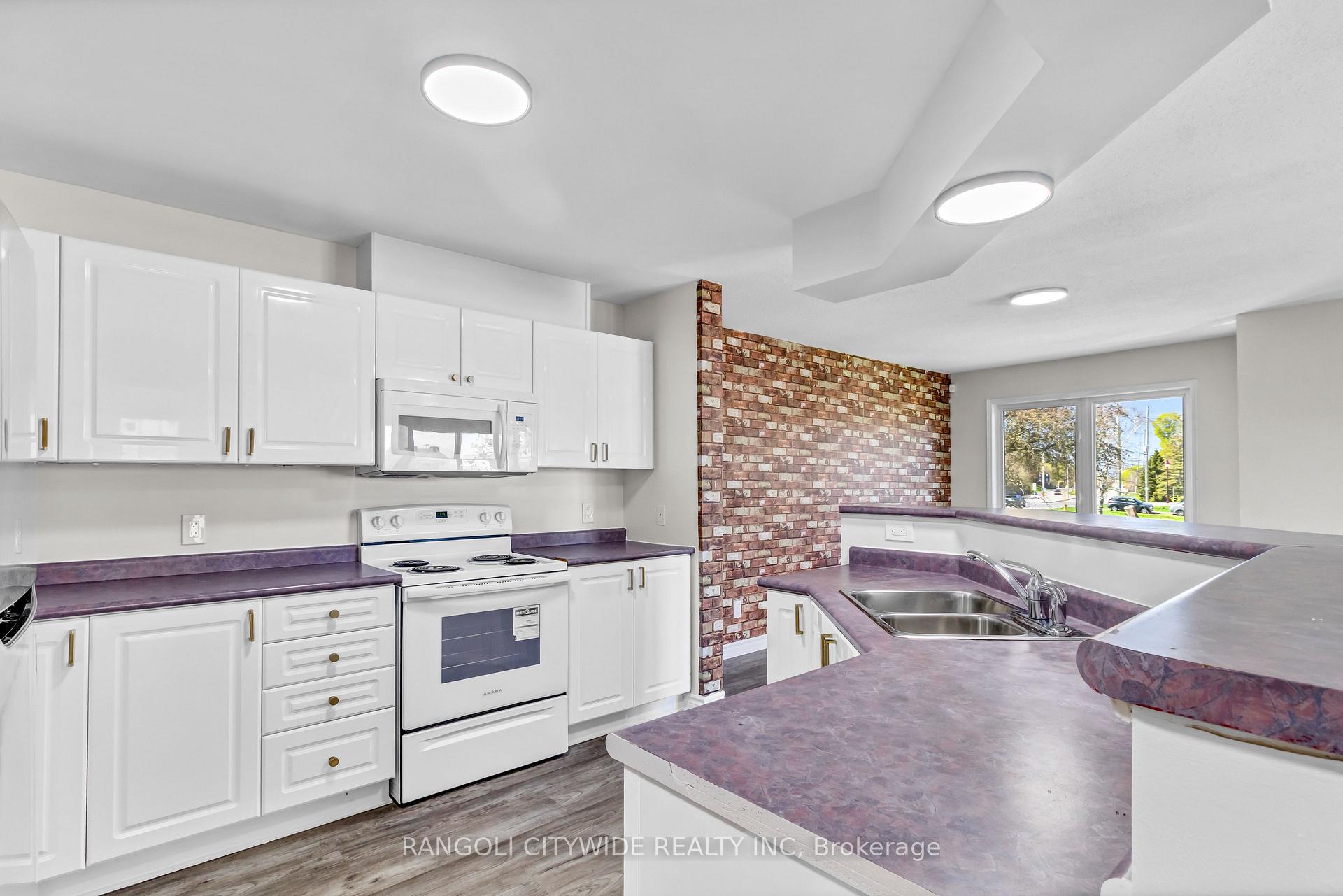 Photo 6 of Unit 101, 3265 St Joseph Boulevard, Ottawa, Bilberry Creek/Queenswood Heights — HOMEH