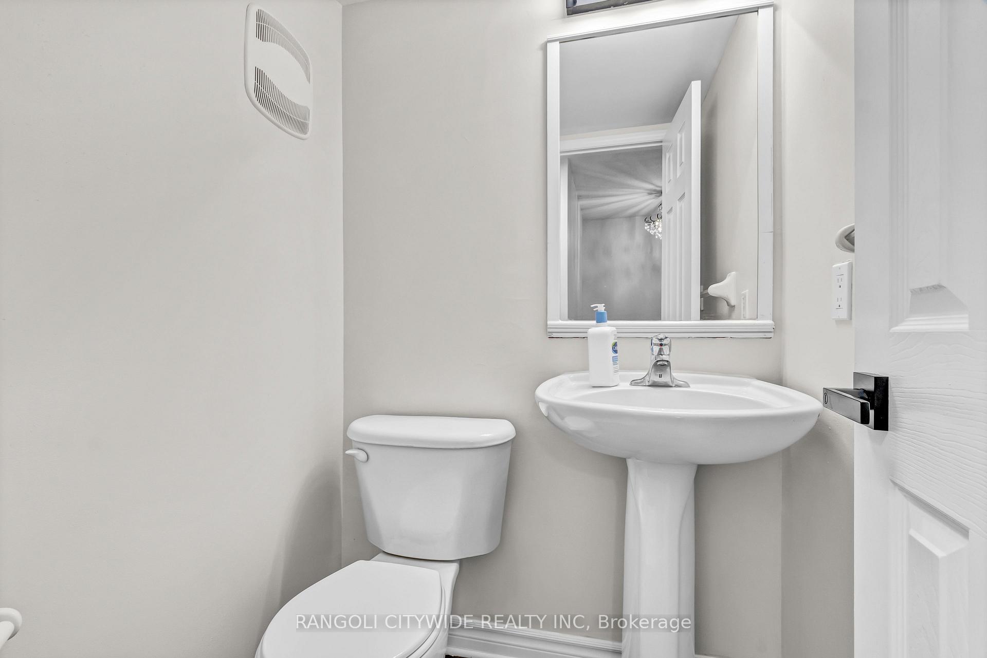 Photo 9 of Unit 101, 3265 St Joseph Boulevard, Ottawa, Bilberry Creek/Queenswood Heights — HOMEH