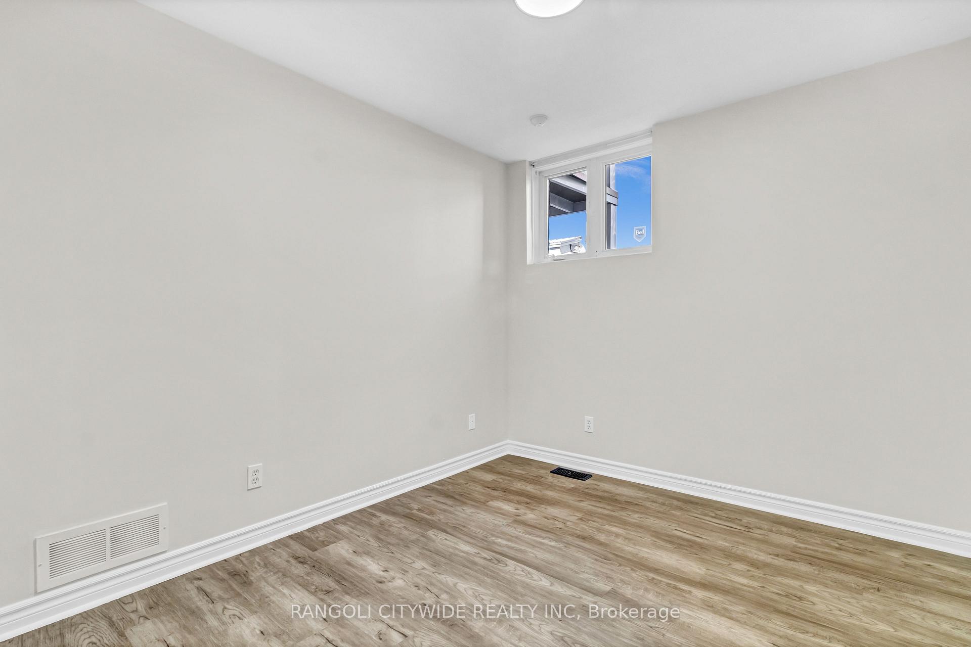Photo 14 of Unit 101, 3265 St Joseph Boulevard, Ottawa, Bilberry Creek/Queenswood Heights — HOMEH