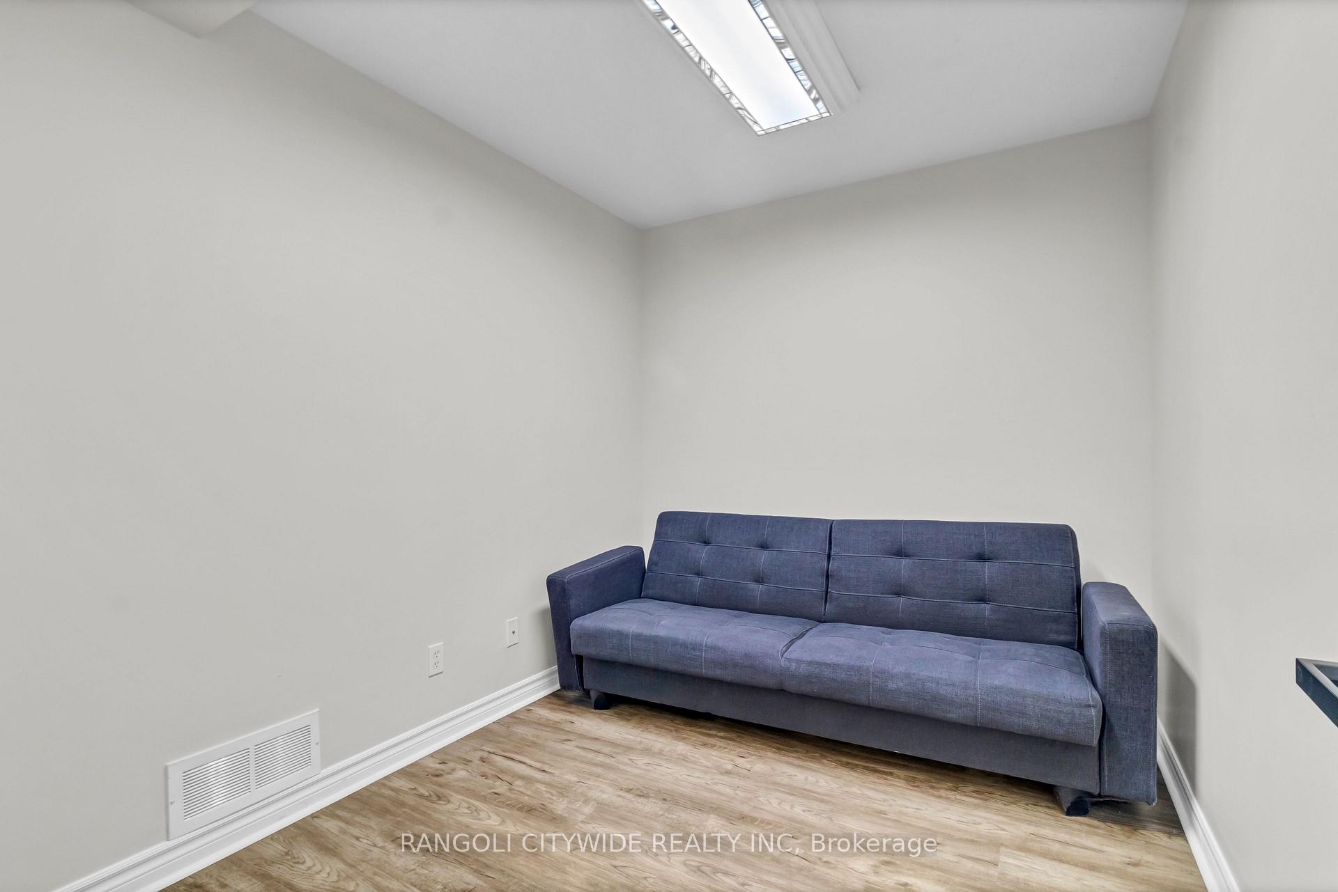 Photo 15 of Unit 101, 3265 St Joseph Boulevard, Ottawa, Bilberry Creek/Queenswood Heights — HOMEH