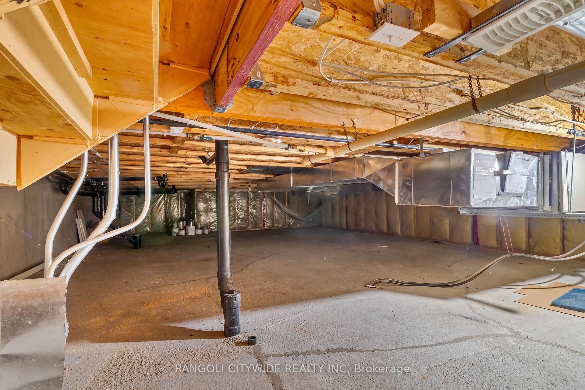 Photo 19 of Unit 101, 3265 St Joseph Boulevard, Ottawa, Bilberry Creek/Queenswood Heights — HOMEH