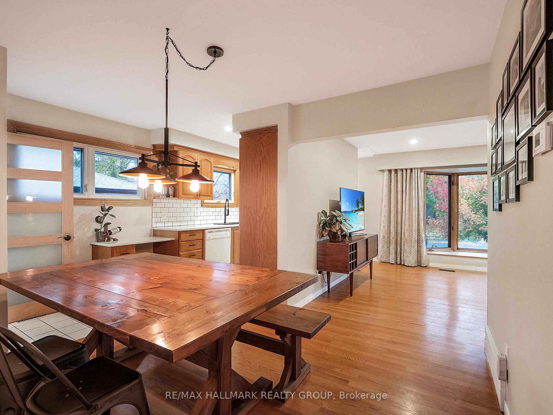 Photo 29 of 2077 Lemay Crescent, Ottawa, Elmvale Acres/Urbandale — HOMEH