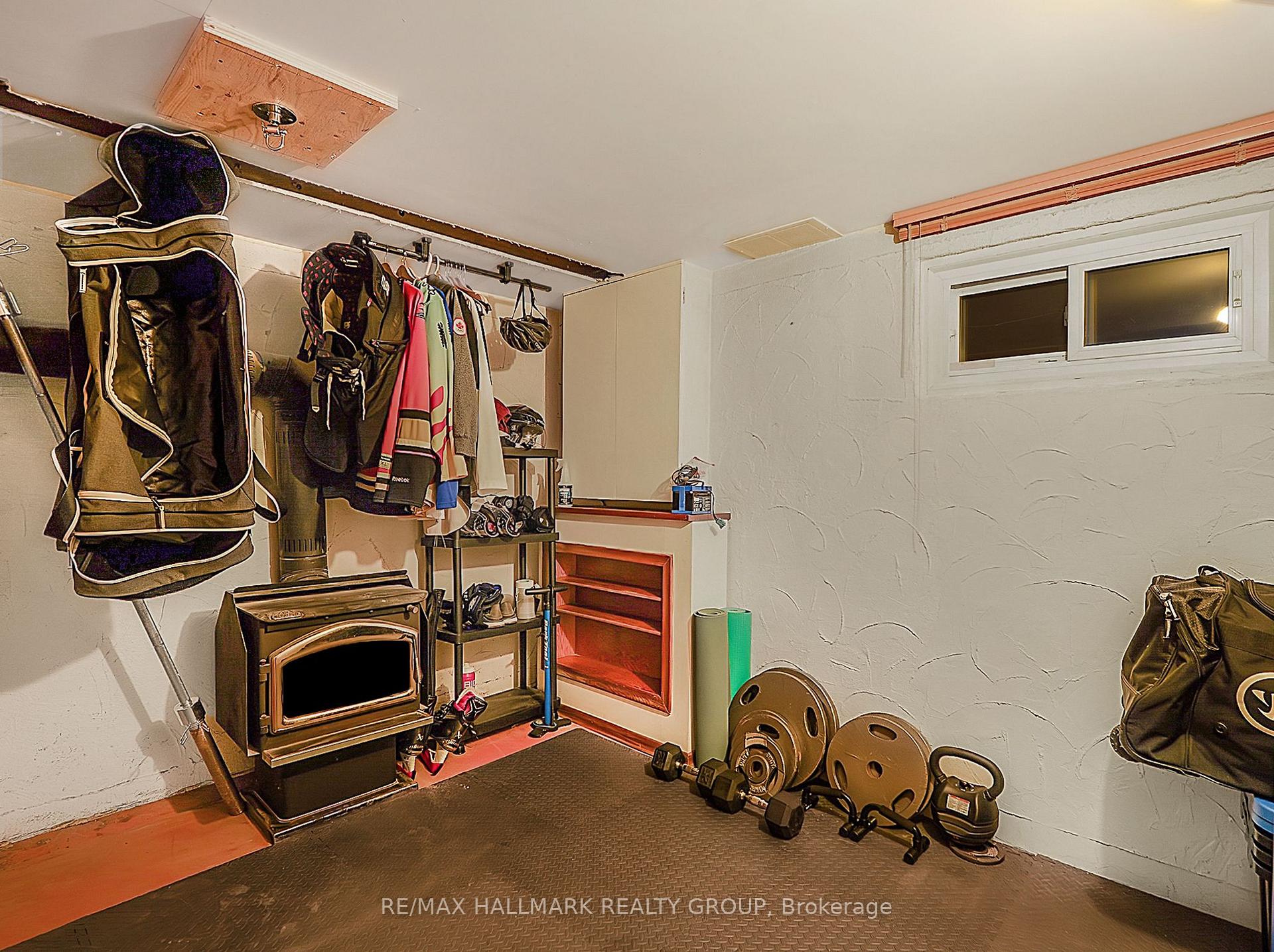 Photo 27 of 2077 Lemay Crescent, Ottawa, Elmvale Acres/Urbandale — HOMEH