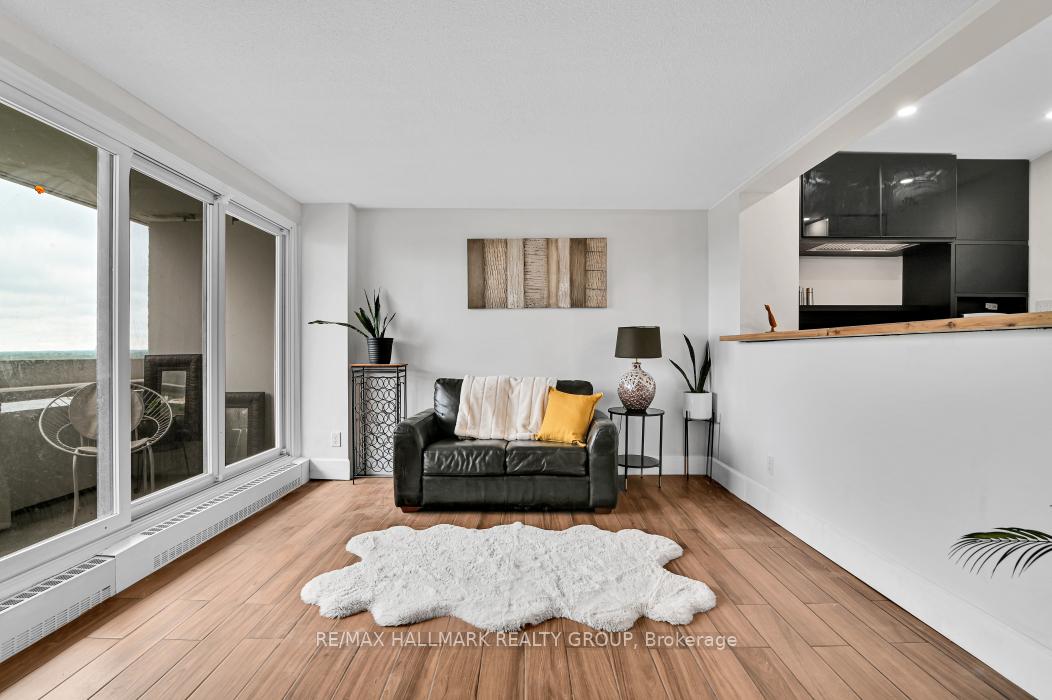 Photo 10 of Unit 1808, 1081 Ambleside Drive, Ottawa, Woodroffe — HOMEH