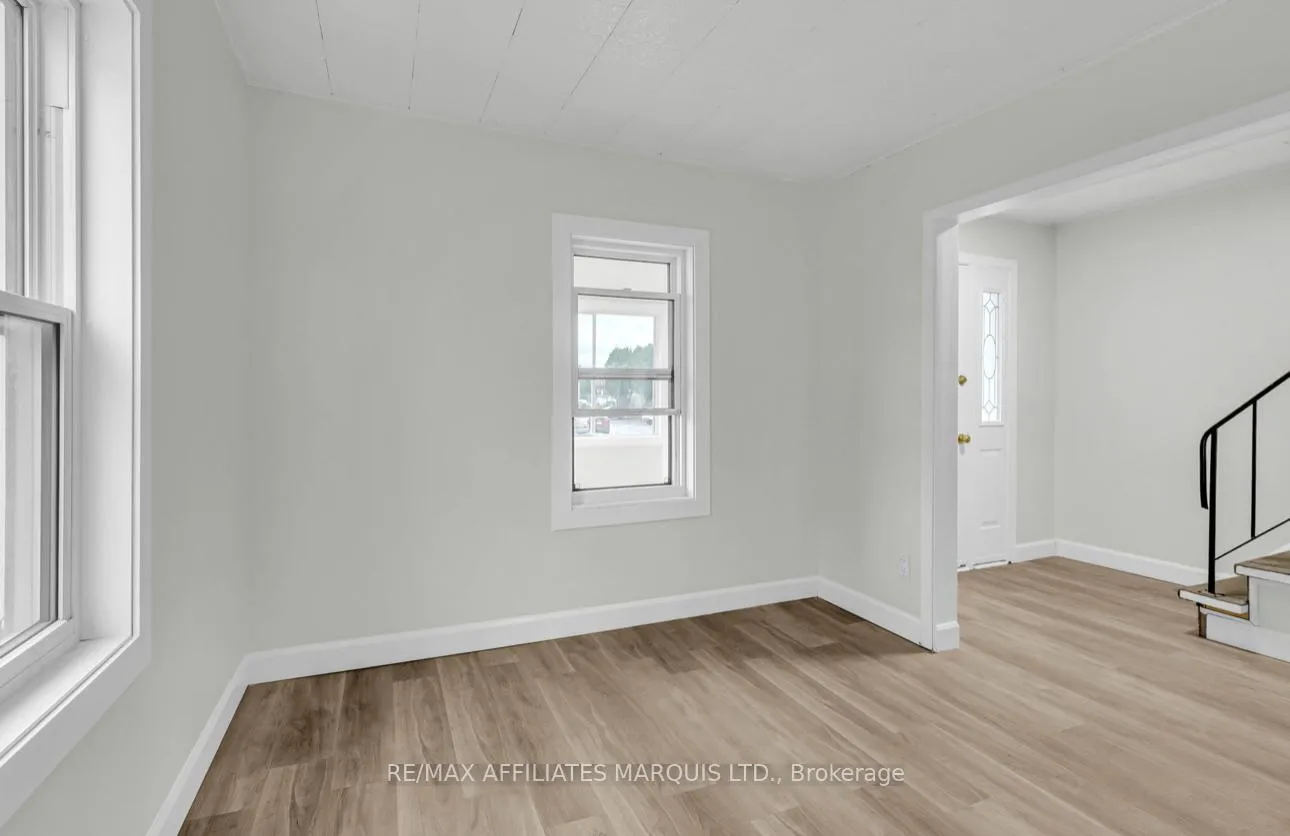 Photo 9 of 413 Cumberland Street, Cornwall — HOMEH