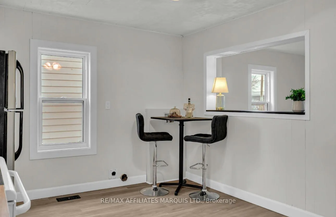 Photo 15 of 413 Cumberland Street, Cornwall — HOMEH