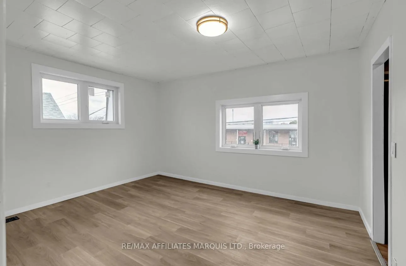 Photo 17 of 413 Cumberland Street, Cornwall — HOMEH