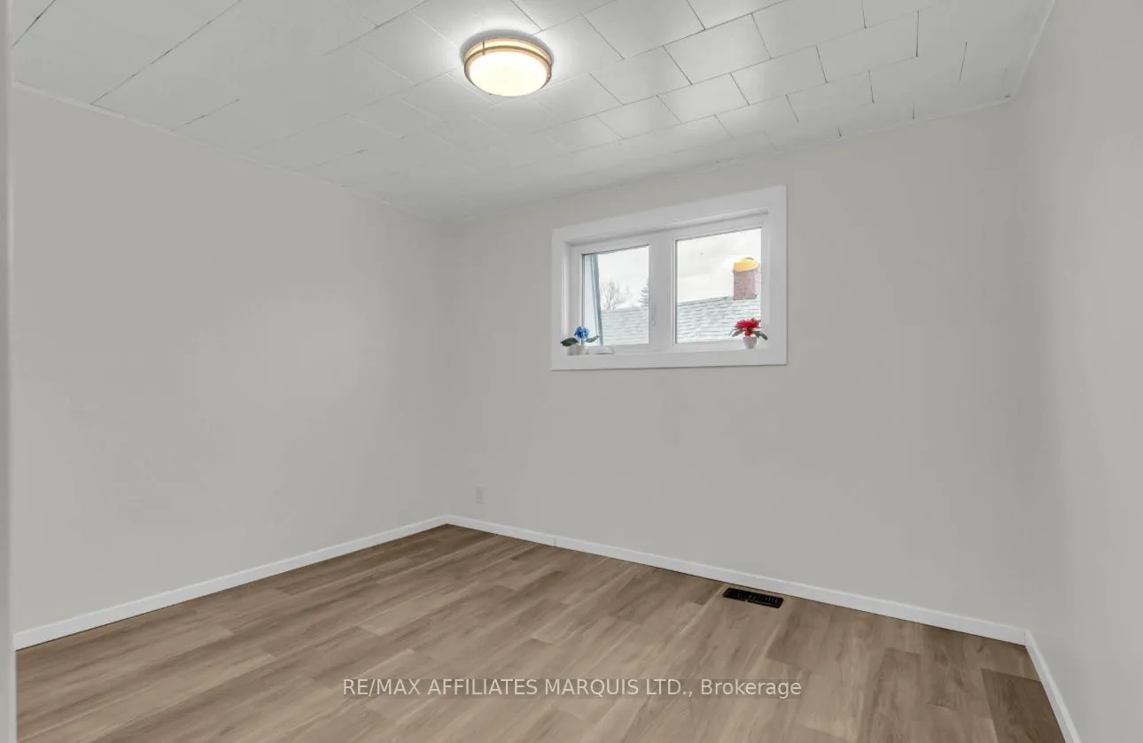 Photo 20 of 413 Cumberland Street, Cornwall — HOMEH