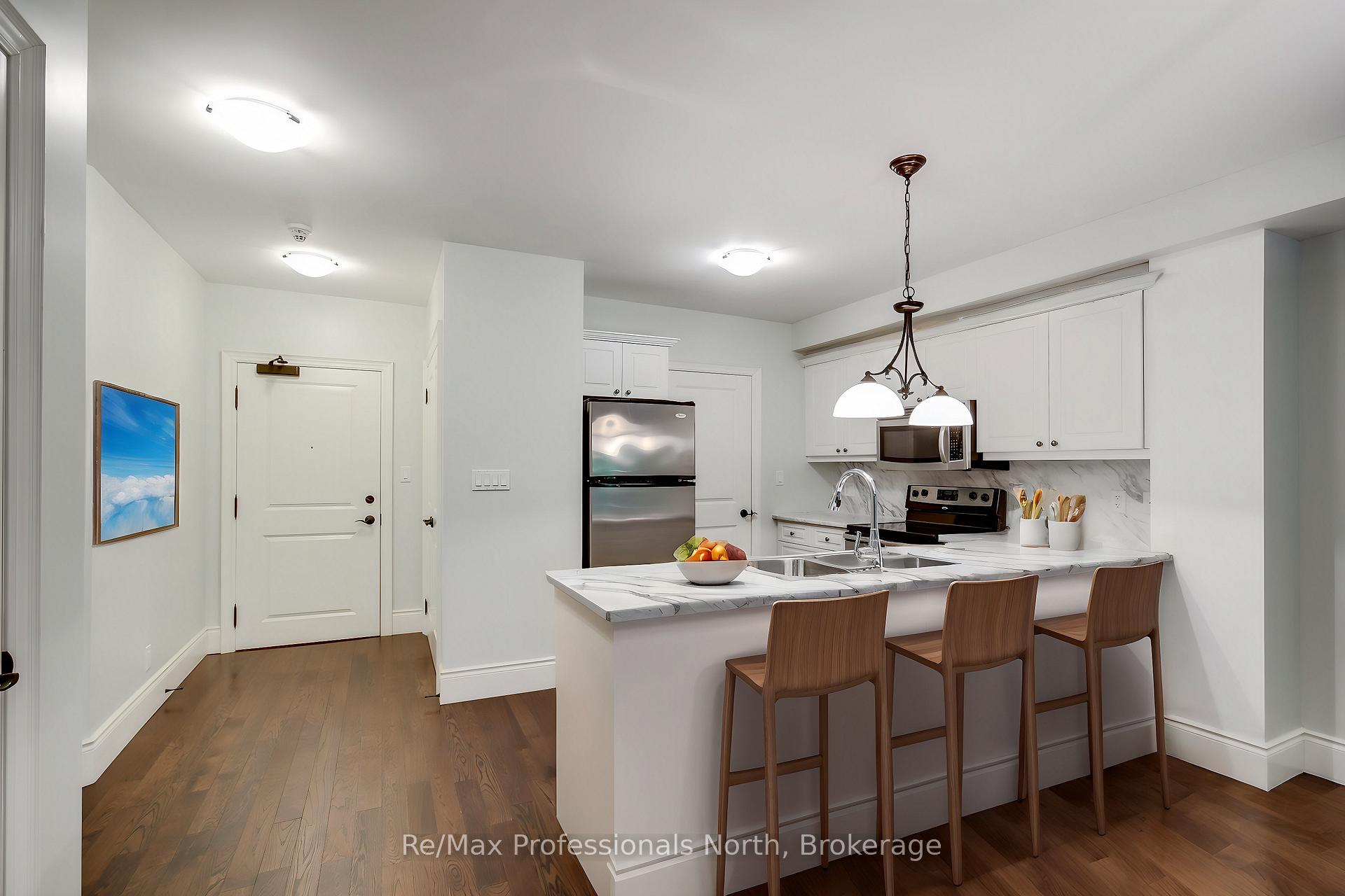 Photo 4 of Unit 104, 391 James Street W, Gravenhurst, Muskoka (S) — HOMEH