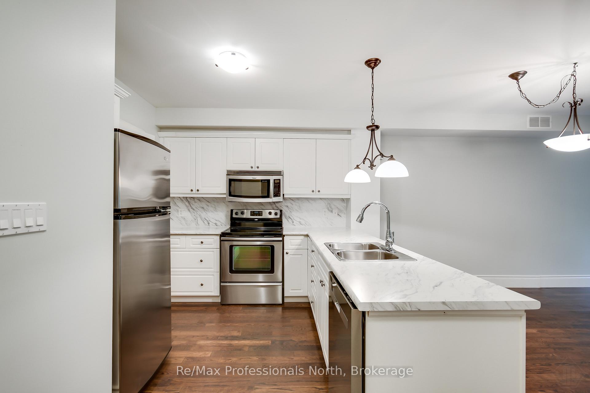 Photo 6 of Unit 104, 391 James Street W, Gravenhurst, Muskoka (S) — HOMEH