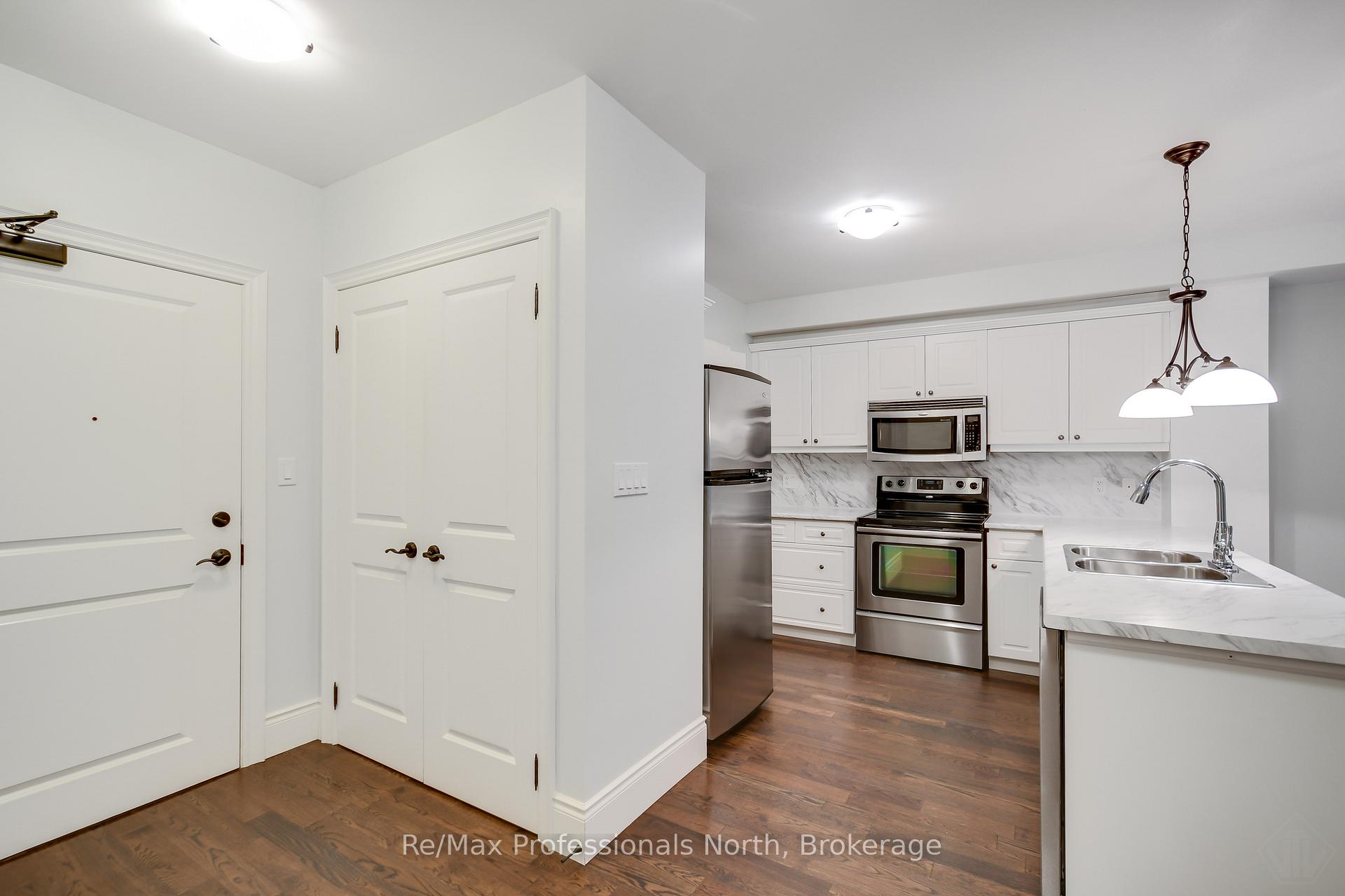 Photo 7 of Unit 104, 391 James Street W, Gravenhurst, Muskoka (S) — HOMEH