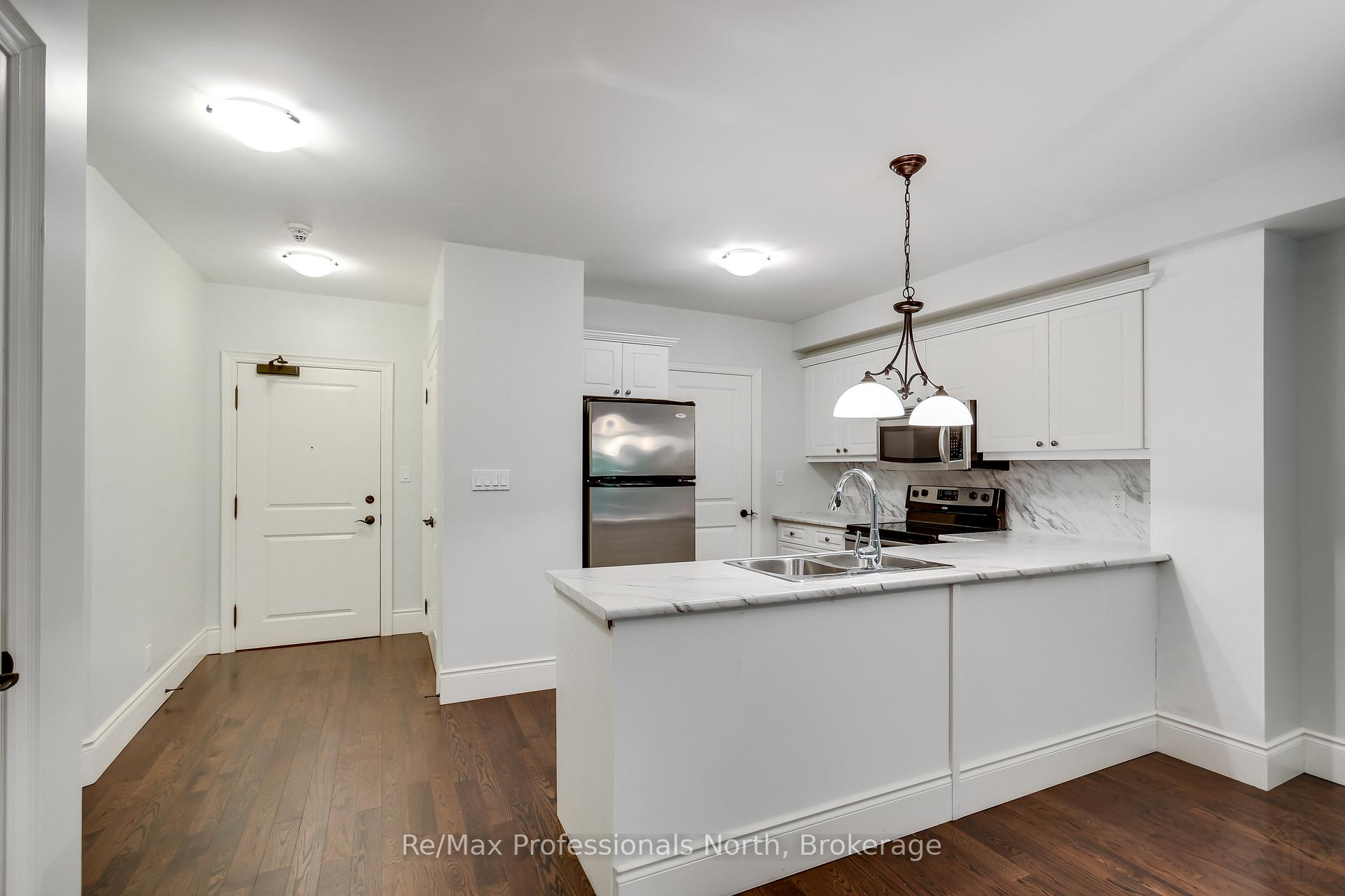 Photo 8 of Unit 104, 391 James Street W, Gravenhurst, Muskoka (S) — HOMEH