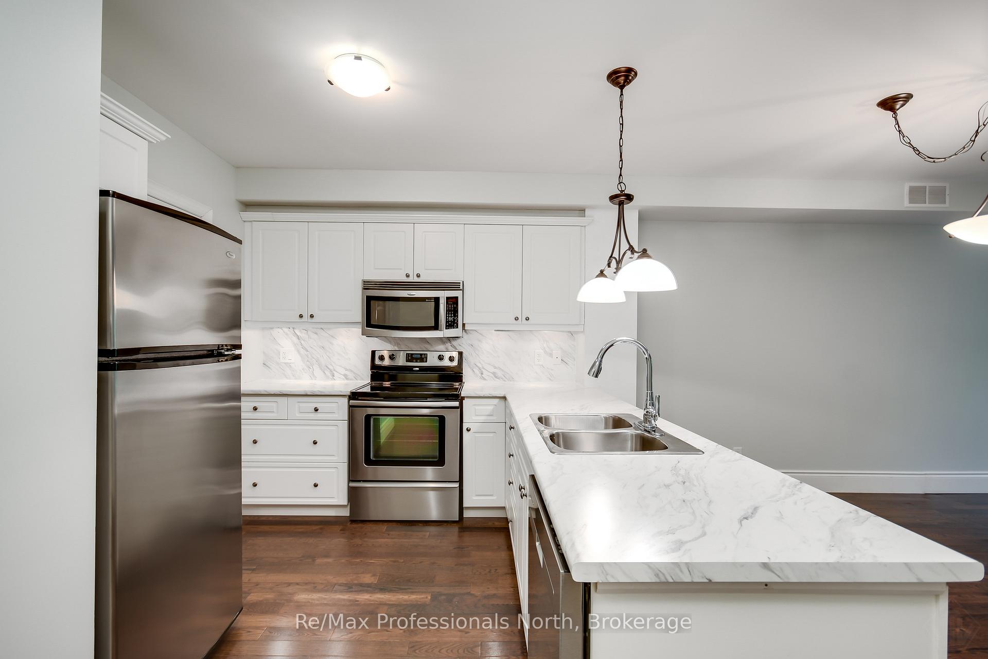 Photo 11 of Unit 104, 391 James Street W, Gravenhurst, Muskoka (S) — HOMEH