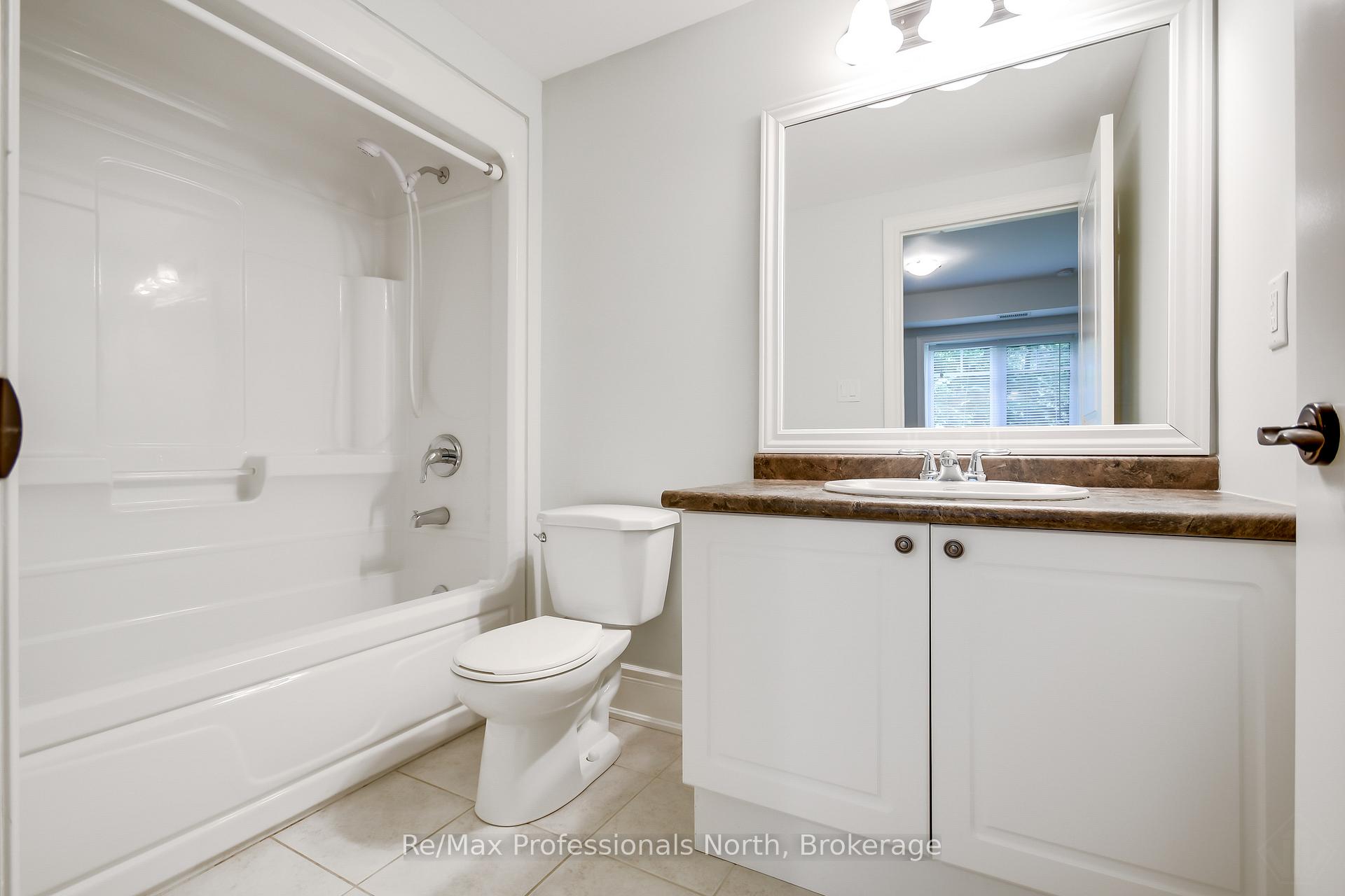 Photo 19 of Unit 104, 391 James Street W, Gravenhurst, Muskoka (S) — HOMEH