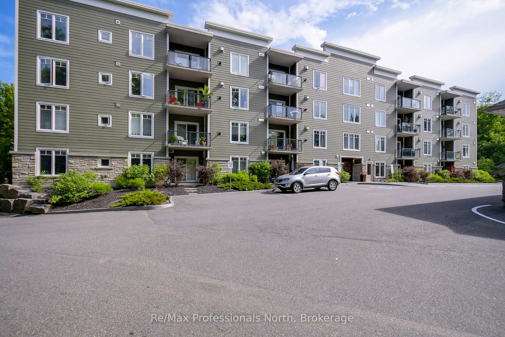 Photo 38 of Unit 104, 391 James Street W, Gravenhurst, Muskoka (S) — HOMEH