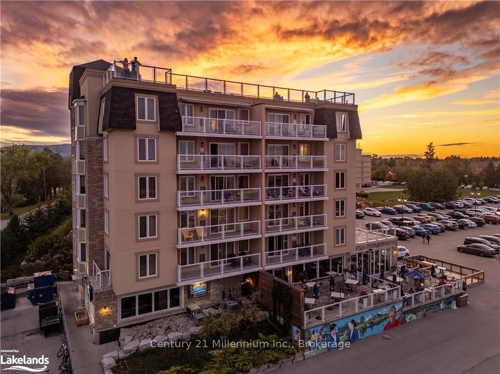 Front of Unit 3306-08, 9 Harbour Street