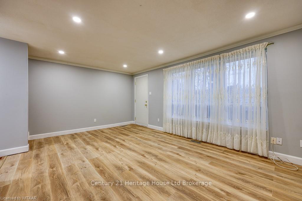 Photo 16 of Unit 31, 280 Thaler Avenue, Kitchener — HOMEH