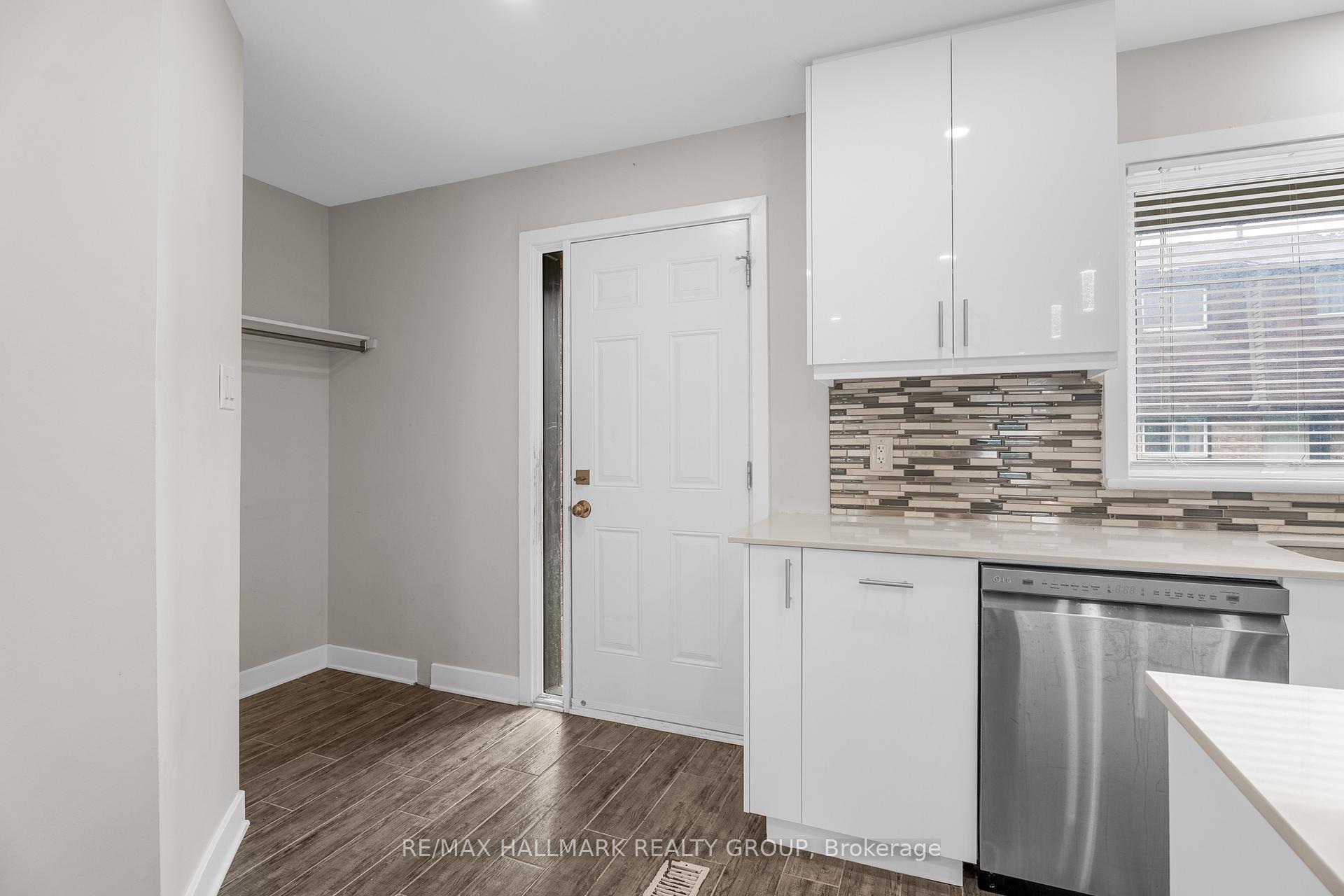 Photo 4 of 2788 Pimlico Crescent, Ottawa, Emerald Woods/Sawmill Creek — HOMEH