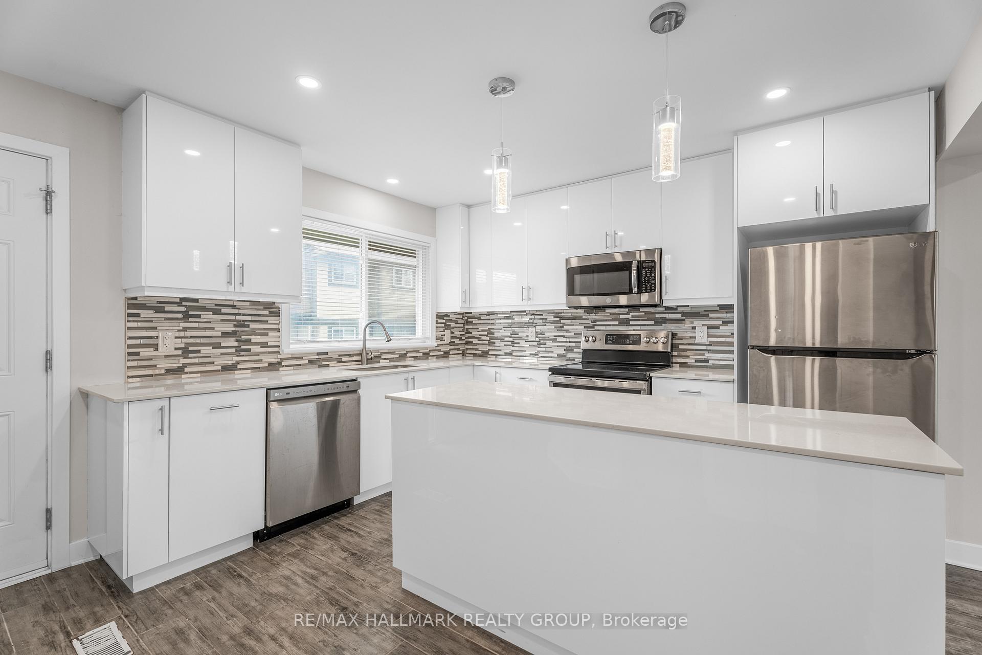 Photo 5 of 2788 Pimlico Crescent, Ottawa, Emerald Woods/Sawmill Creek — HOMEH