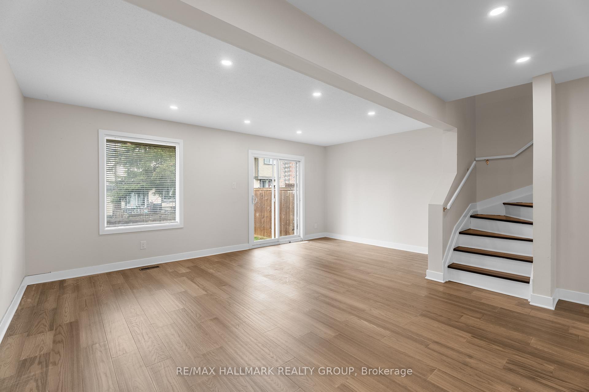 Photo 9 of 2788 Pimlico Crescent, Ottawa, Emerald Woods/Sawmill Creek — HOMEH