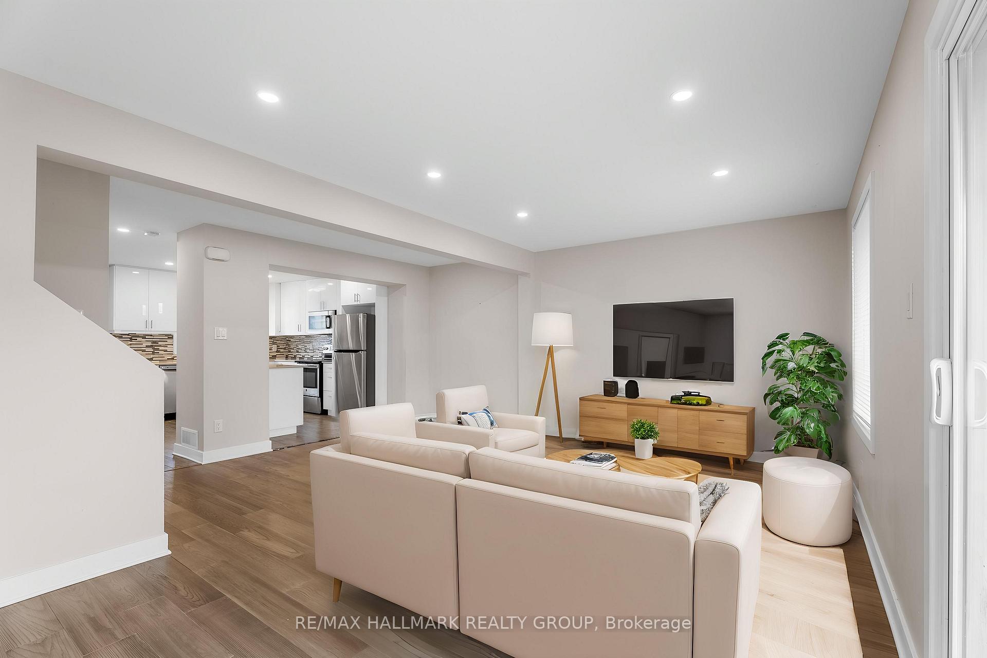 Photo 11 of 2788 Pimlico Crescent, Ottawa, Emerald Woods/Sawmill Creek — HOMEH
