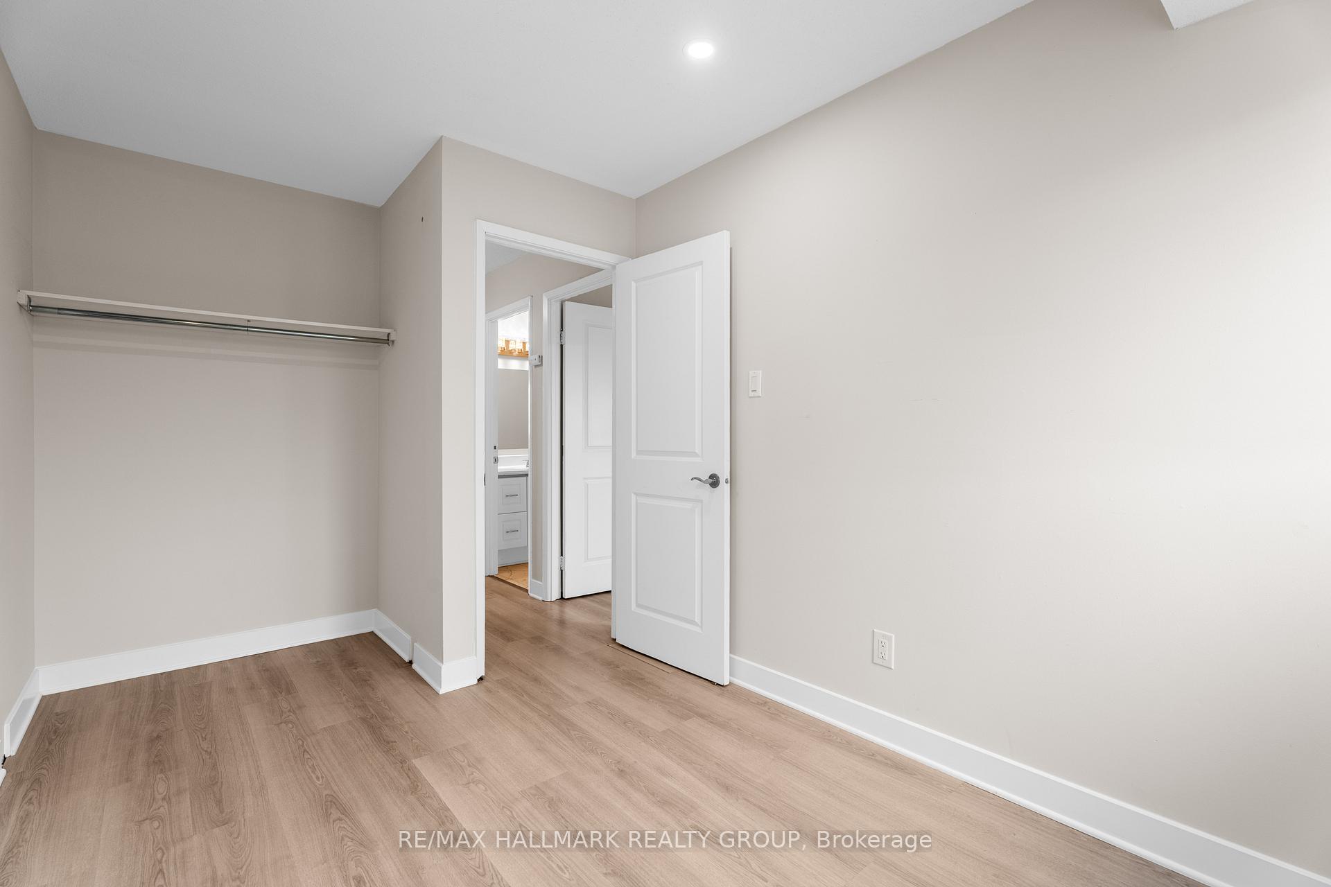 Photo 16 of 2788 Pimlico Crescent, Ottawa, Emerald Woods/Sawmill Creek — HOMEH