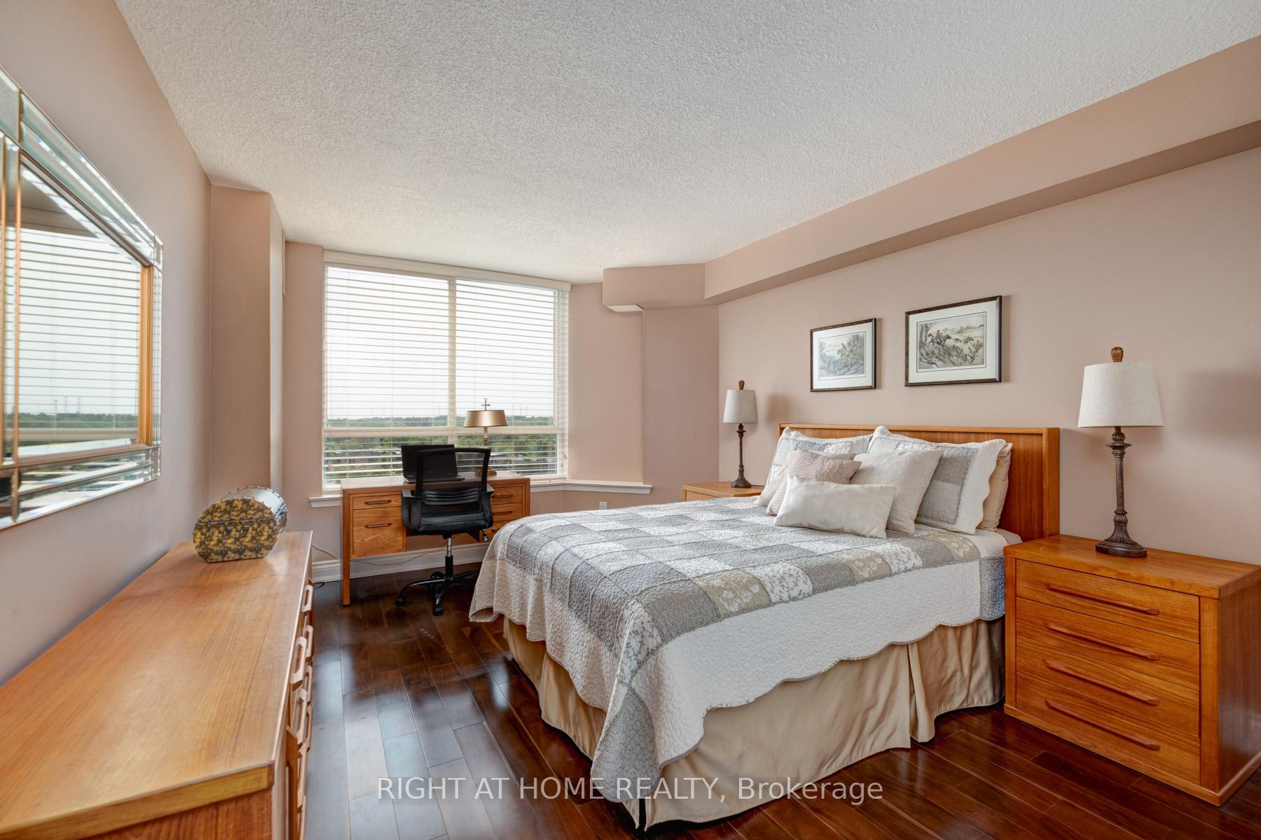 Photo 26 of Unit 818, 25 Austin Drive, Markham, Markville — HOMEH