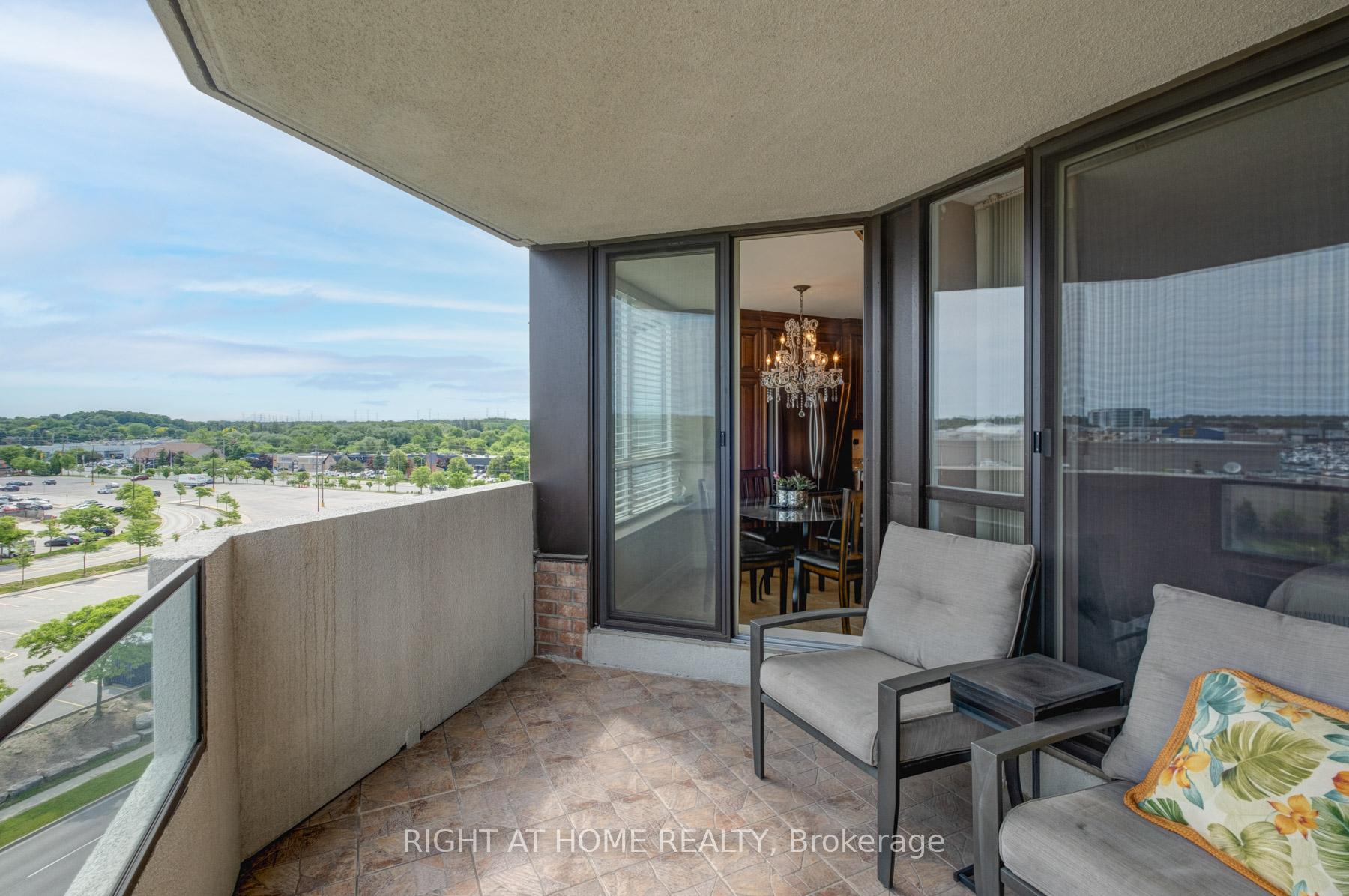 Photo 29 of Unit 818, 25 Austin Drive, Markham, Markville — HOMEH