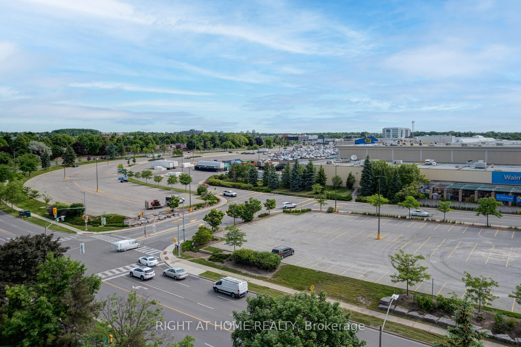 Photo 30 of Unit 818, 25 Austin Drive, Markham, Markville — HOMEH