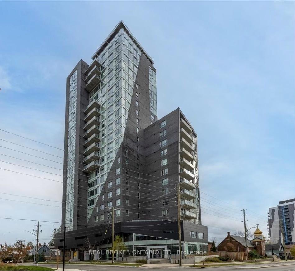 Front of Unit 1105, 158 King Street N
