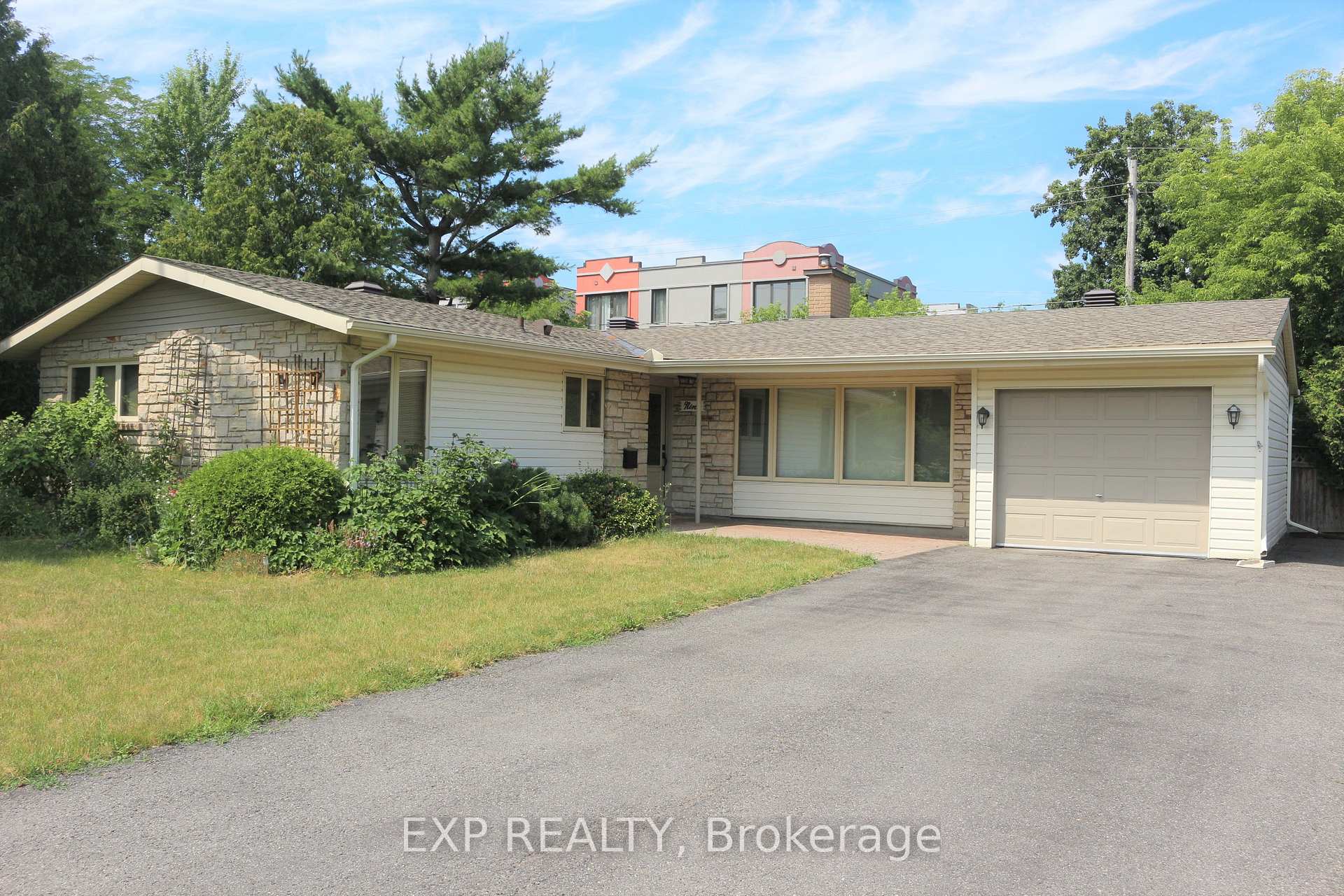 Photo 1 of 9 Stillwater Drive, Ottawa, Crystal Beach — HOMEH