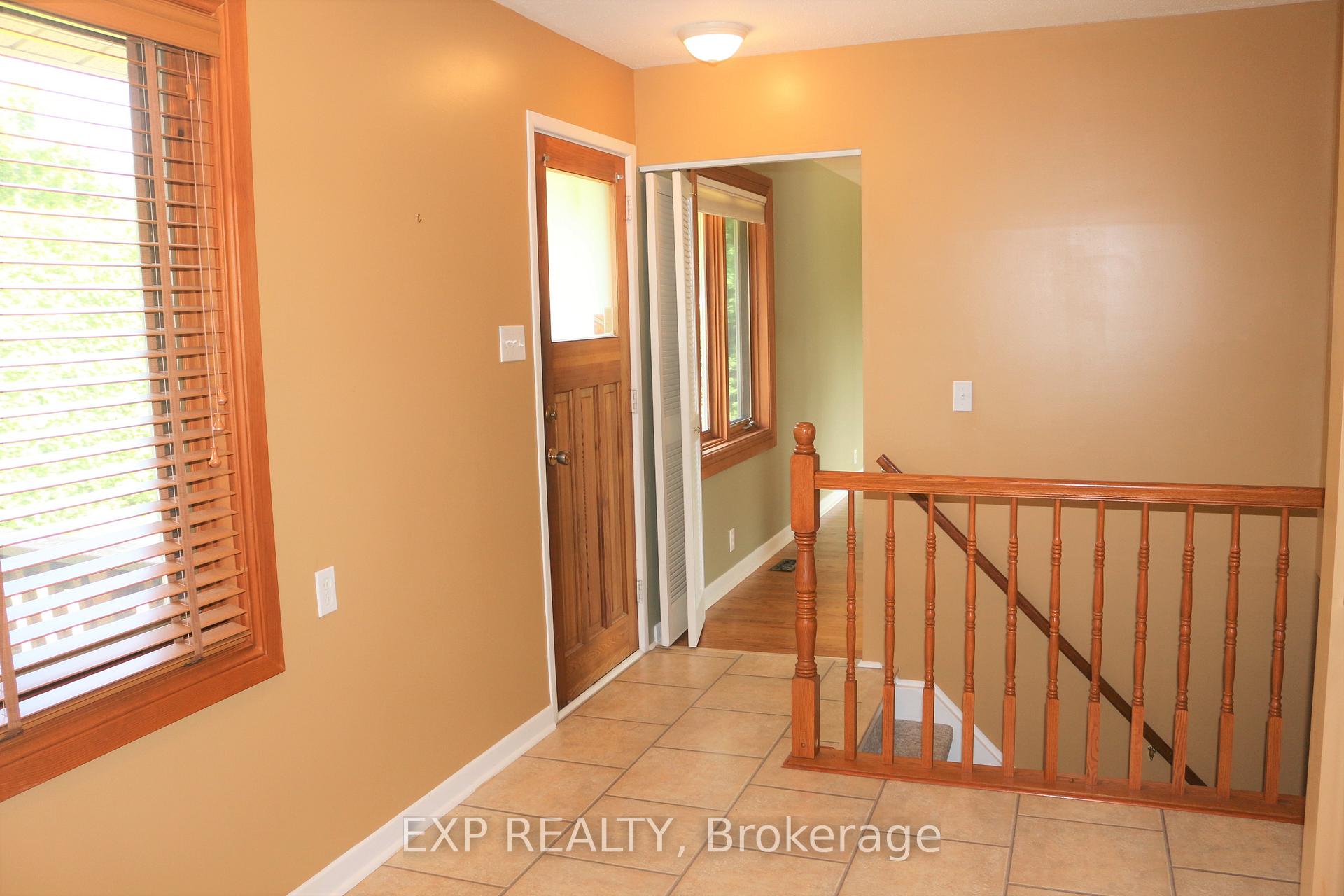 Photo 17 of 9 Stillwater Drive, Ottawa, Crystal Beach — HOMEH