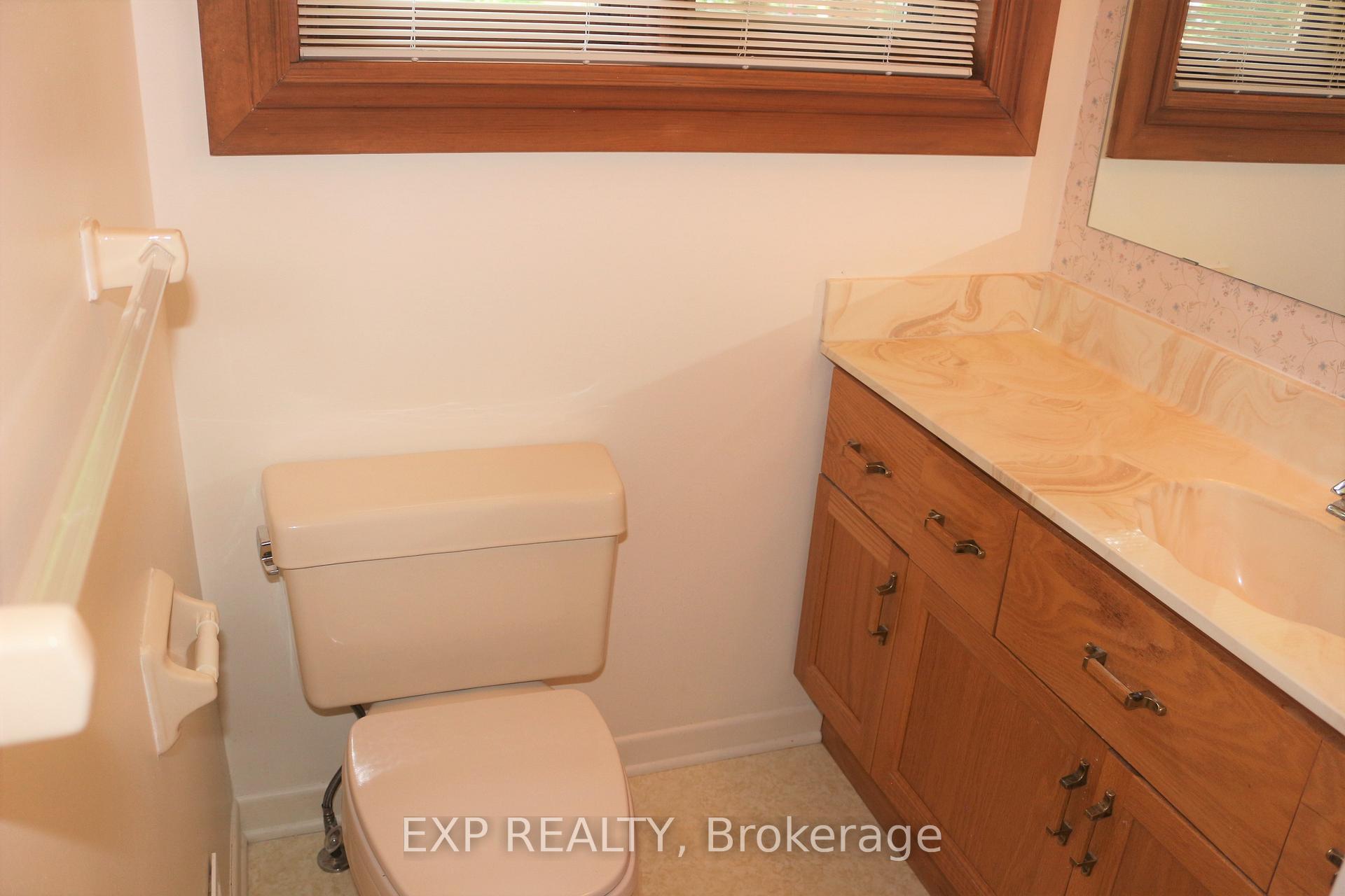 Photo 16 of 9 Stillwater Drive, Ottawa, Crystal Beach — HOMEH