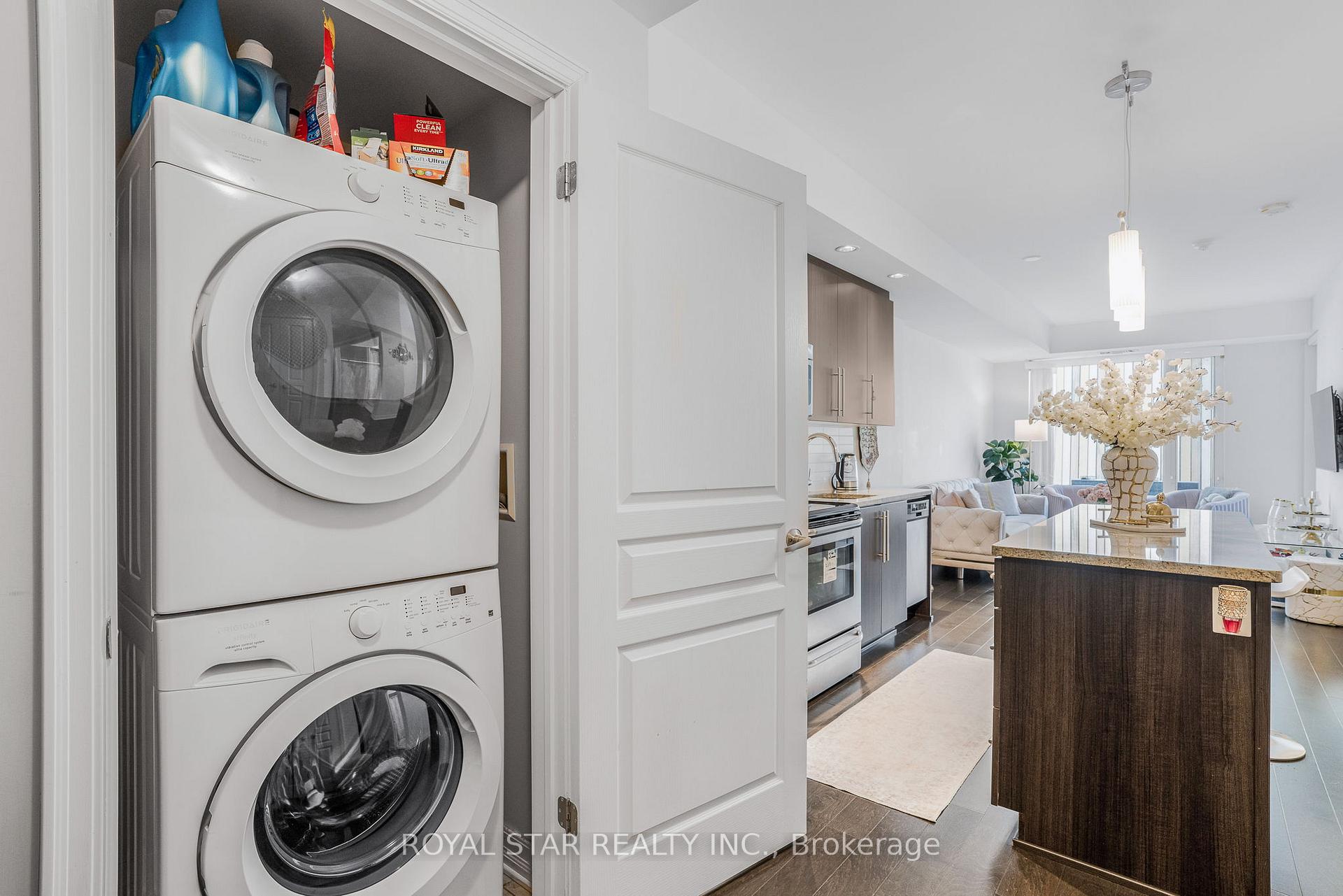 Photo 9 of Unit 310, 238 Besserer Street, Ottawa, Sandy Hill — HOMEH
