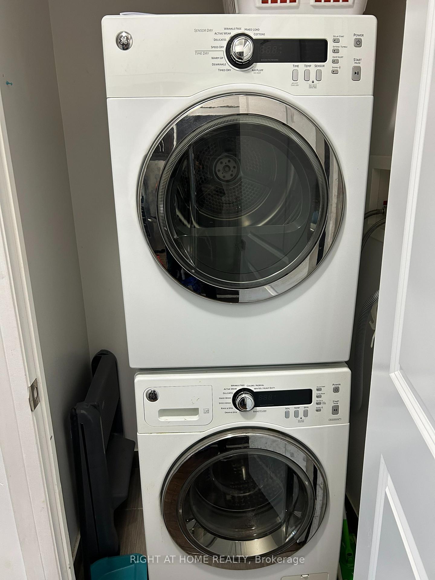 Photo 15 of Unit 1003, 7171 Yonge Street, Markham, Grandview — HOMEH