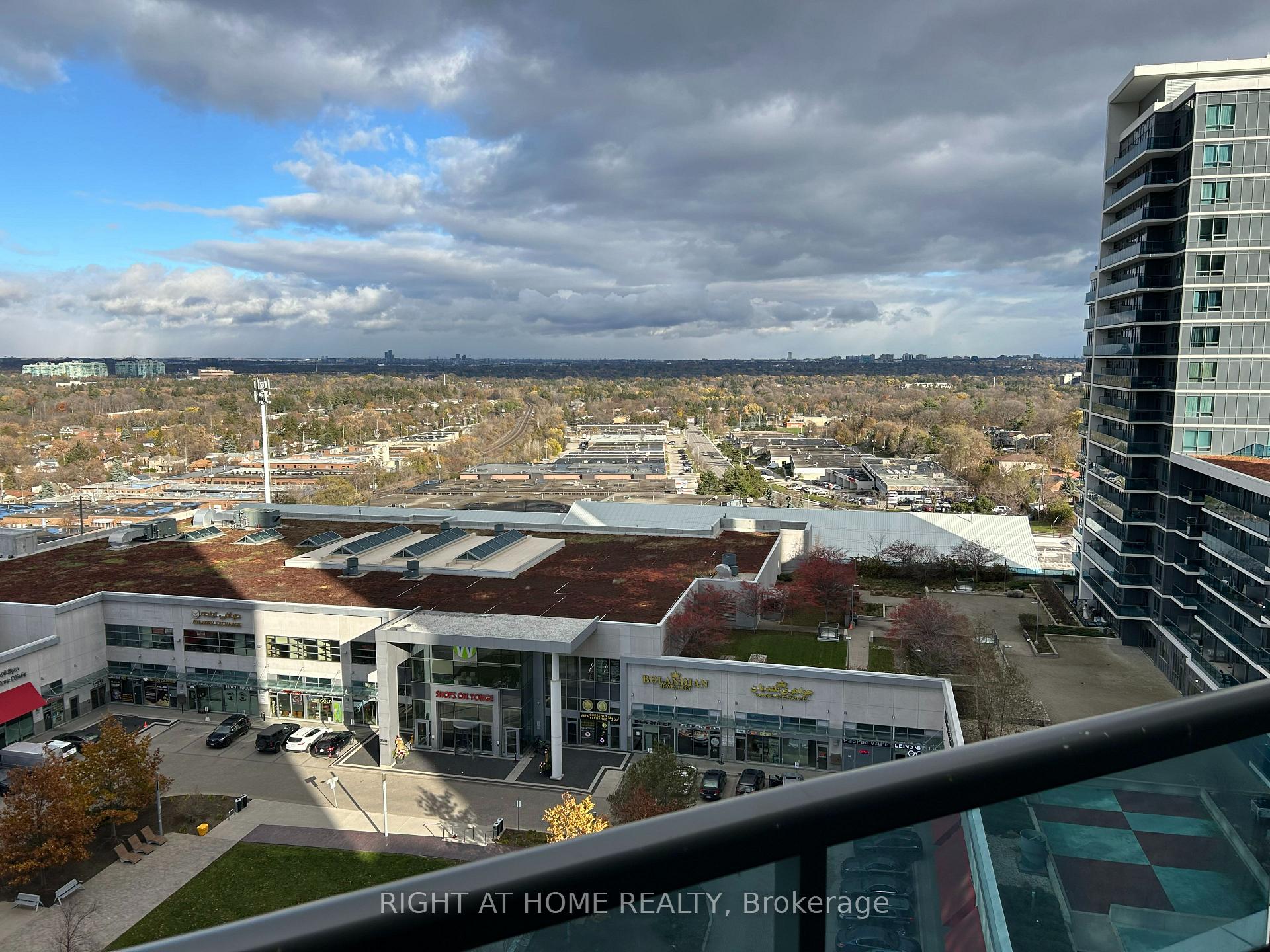 Photo 20 of Unit 1003, 7171 Yonge Street, Markham, Grandview — HOMEH