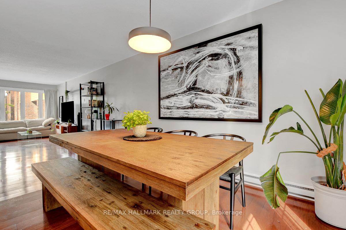 Photo 13 of 2094 Eric Crescent, Ottawa, Pineview — HOMEH