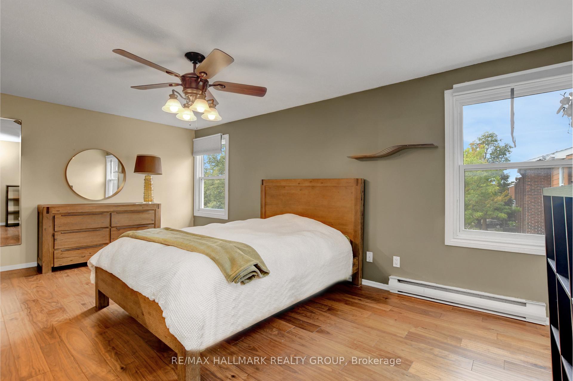 Photo 18 of 2094 Eric Crescent, Ottawa, Pineview — HOMEH