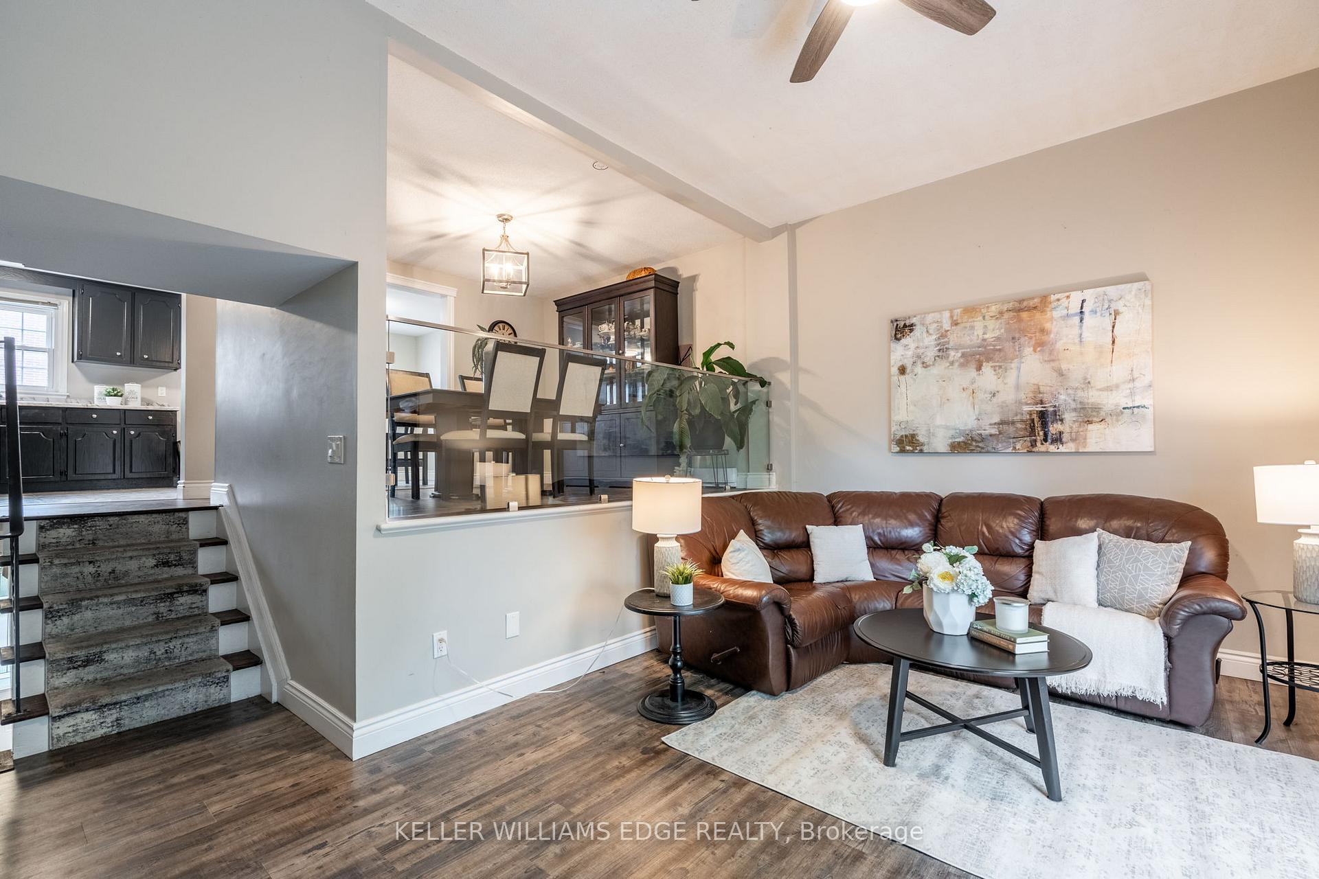 Photo 6 of Unit 7, 91 Livingston Avenue, Grimsby, Grimsby West — HOMEH