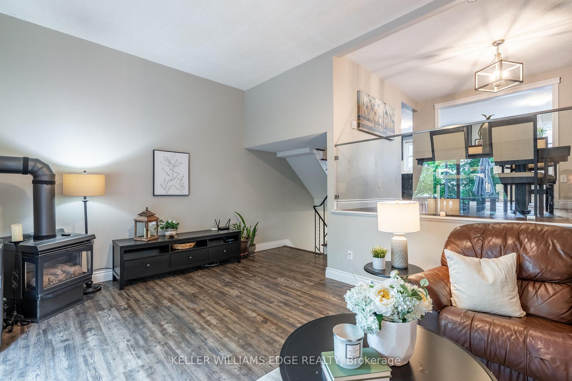 Photo 7 of Unit 7, 91 Livingston Avenue, Grimsby, Grimsby West — HOMEH
