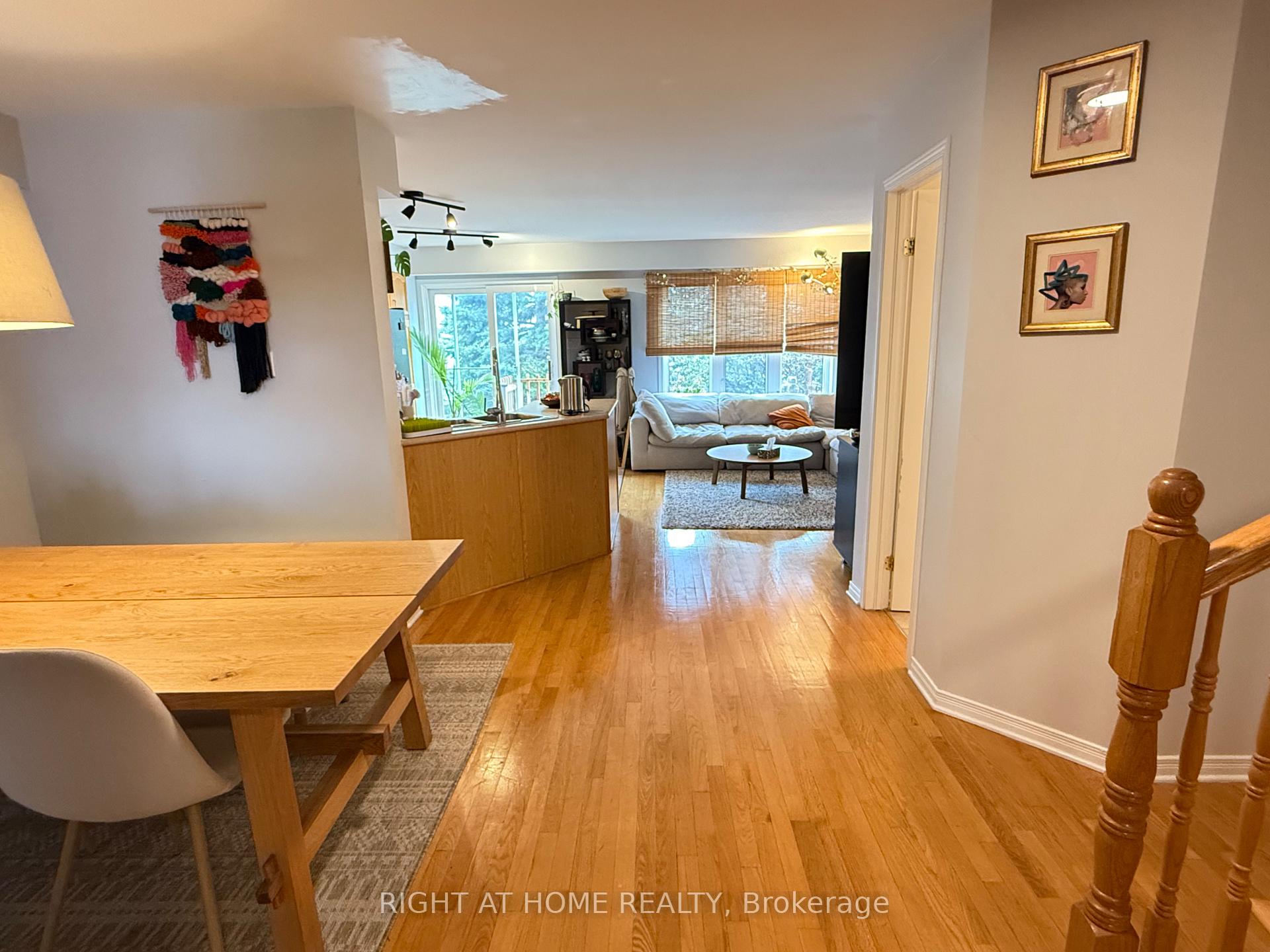 Photo 2 of 133 Scout Street, Ottawa, Central Park — HOMEH
