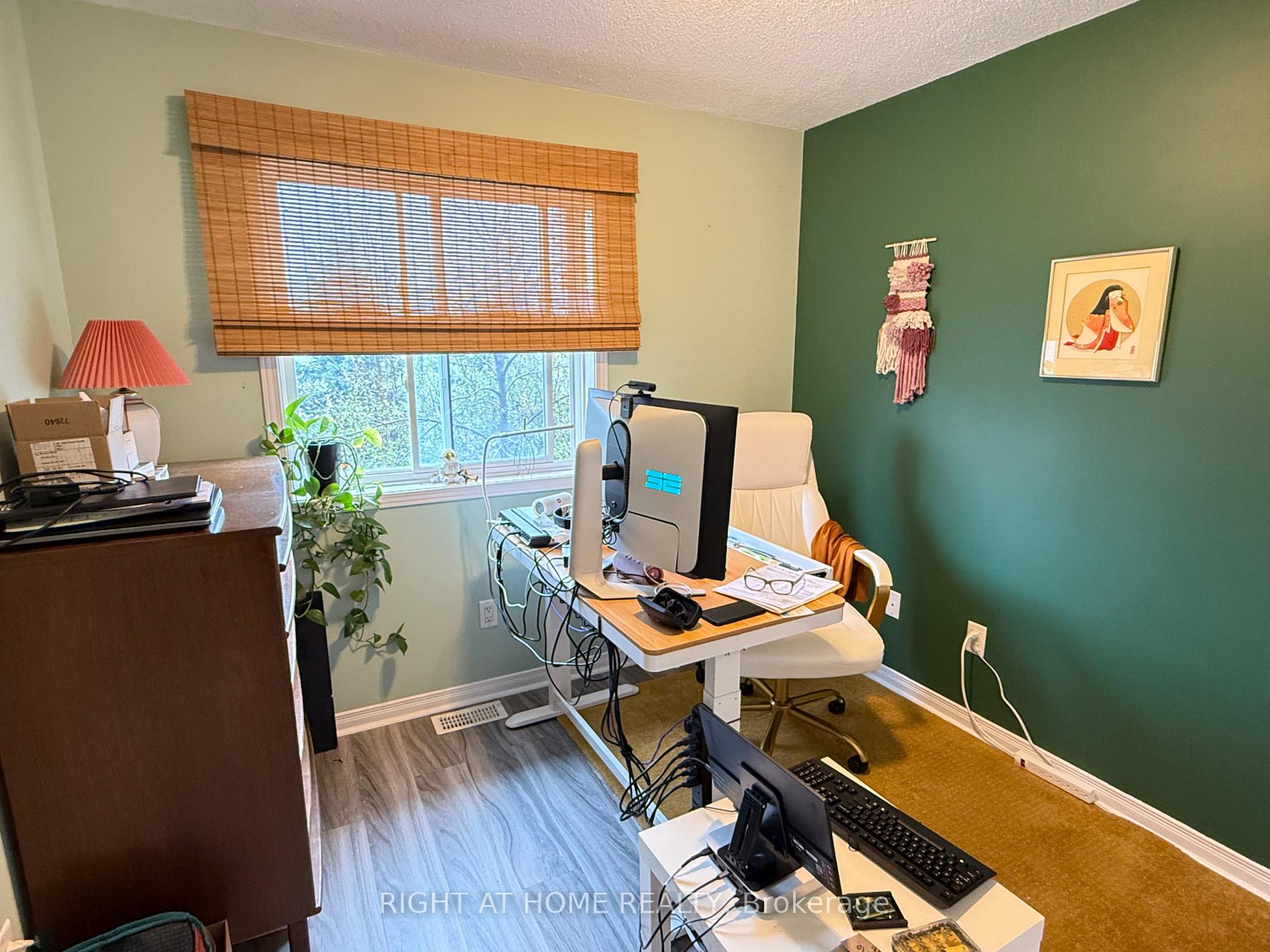 Photo 19 of 133 Scout Street, Ottawa, Central Park — HOMEH