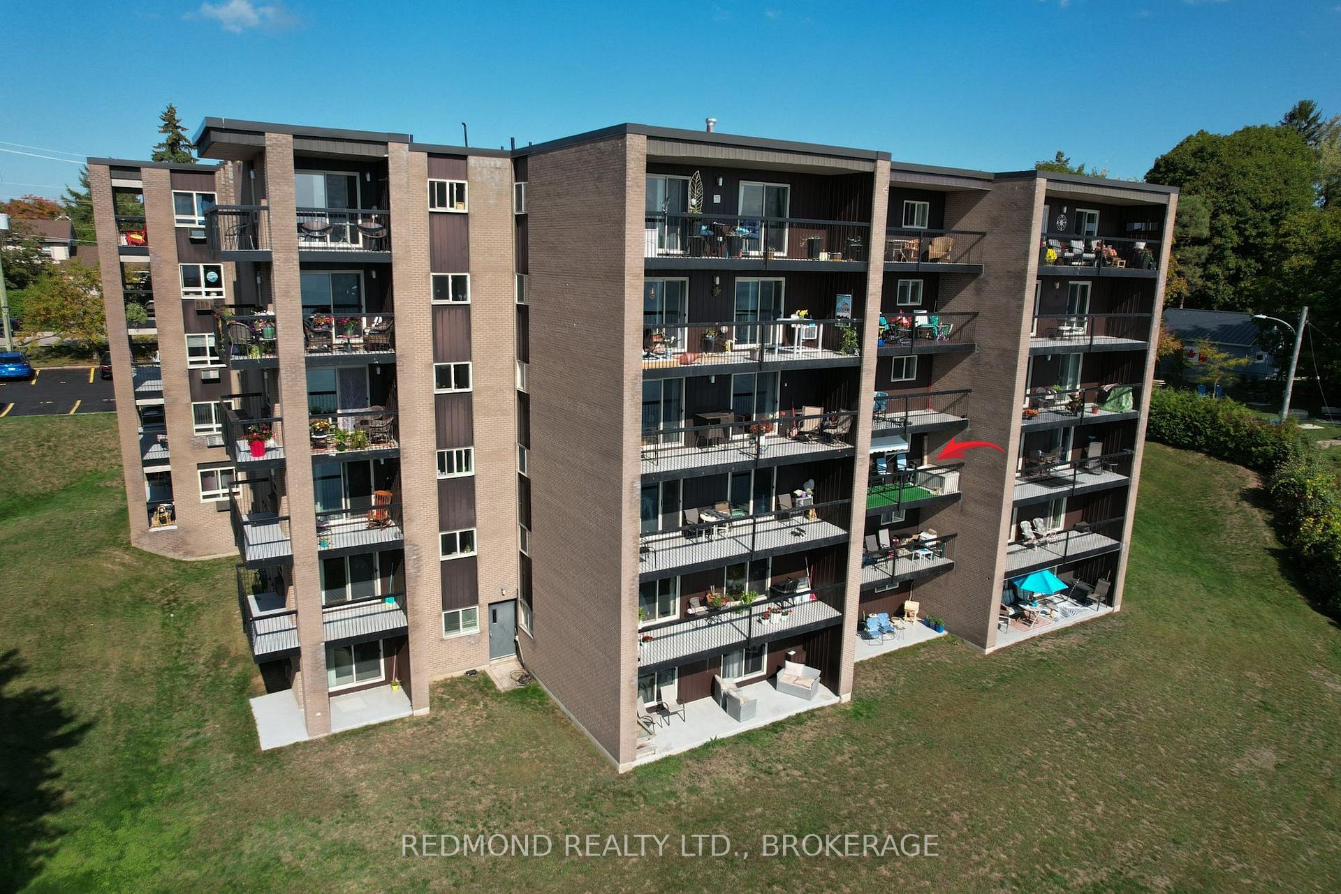 Photo 4 of Unit 304, 610 William Street S, Gananoque — HOMEH