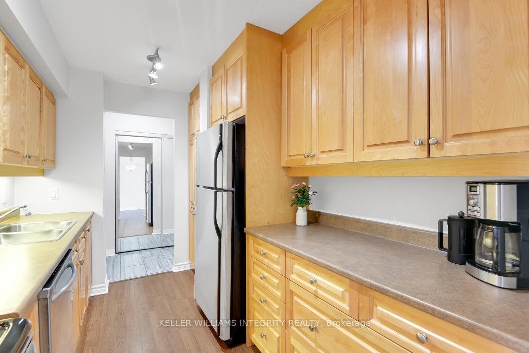 Photo 6 of Unit 305, 2400 Virginia Drive, Ottawa, Guildwood Estates - Urbandale Acres — HOMEH