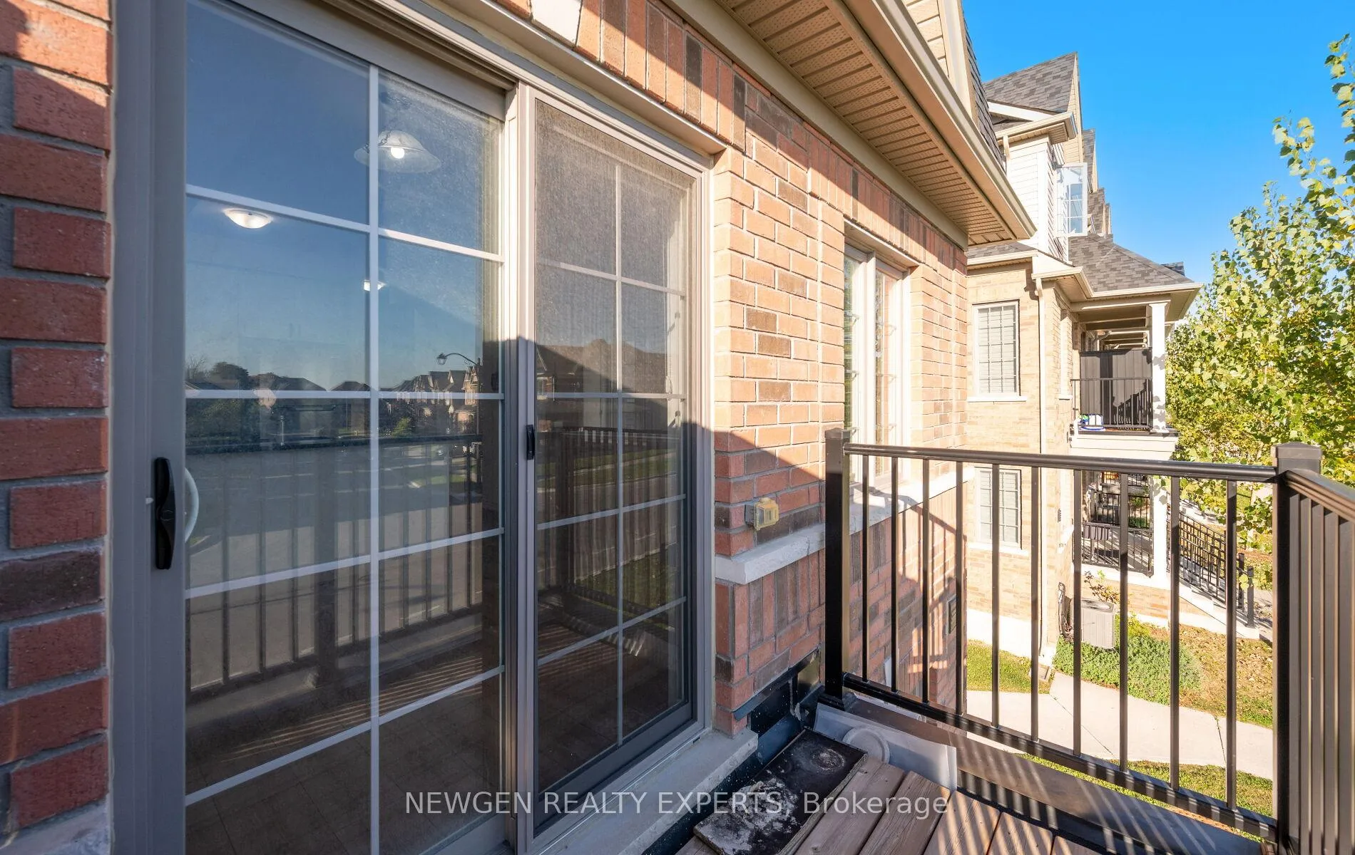 Photo 22 of 223 Royal Northern Path N, Oshawa, Windfields — HOMEH