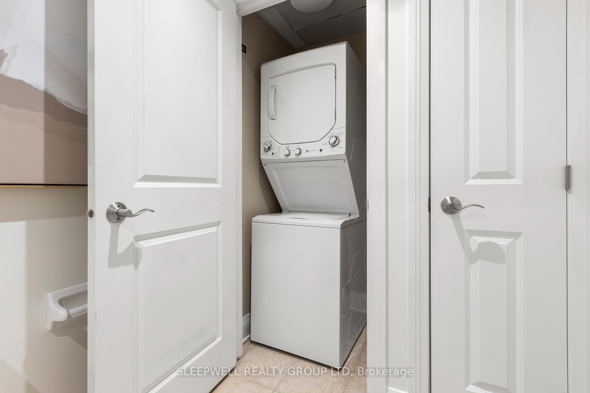 Photo 14 of Unit 303, 295 Mackay Street, Ottawa, Lindenlea — HOMEH