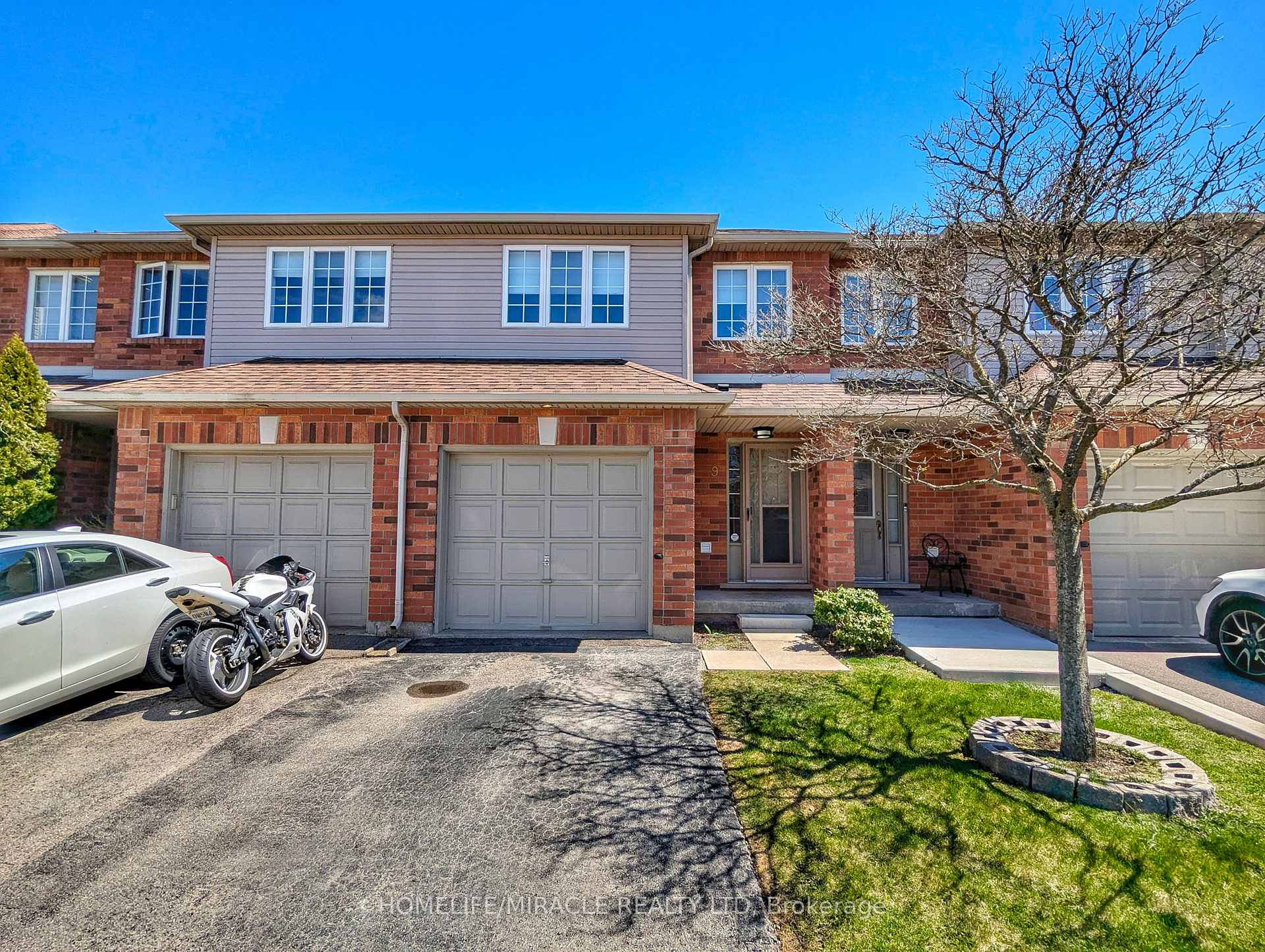 Photo 1 of Unit 9, 174 Highbury Drive, Hamilton, Stoney Creek Mountain — HOMEH