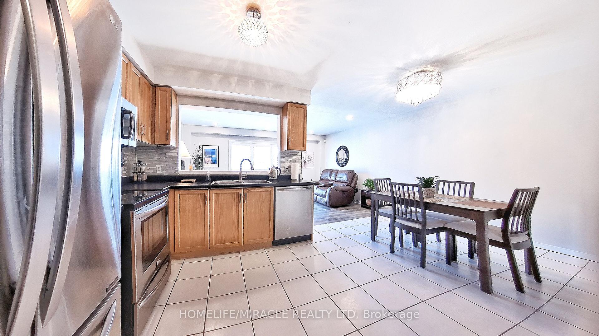 Photo 5 of Unit 9, 174 Highbury Drive, Hamilton, Stoney Creek Mountain — HOMEH