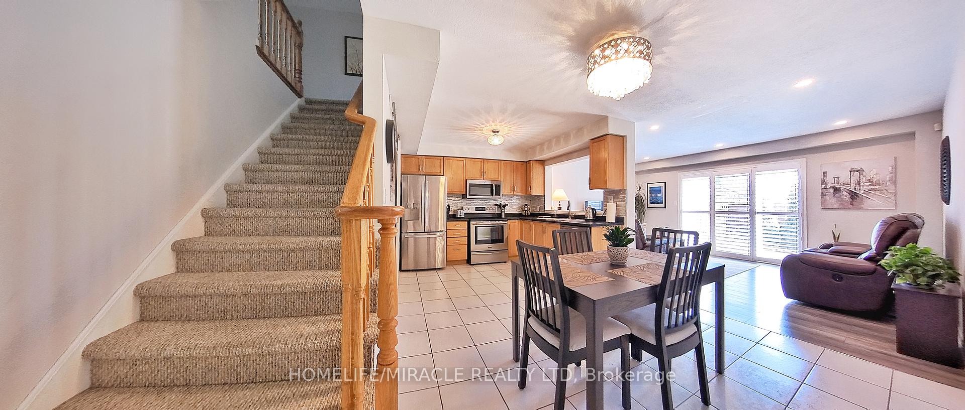 Photo 7 of Unit 9, 174 Highbury Drive, Hamilton, Stoney Creek Mountain — HOMEH